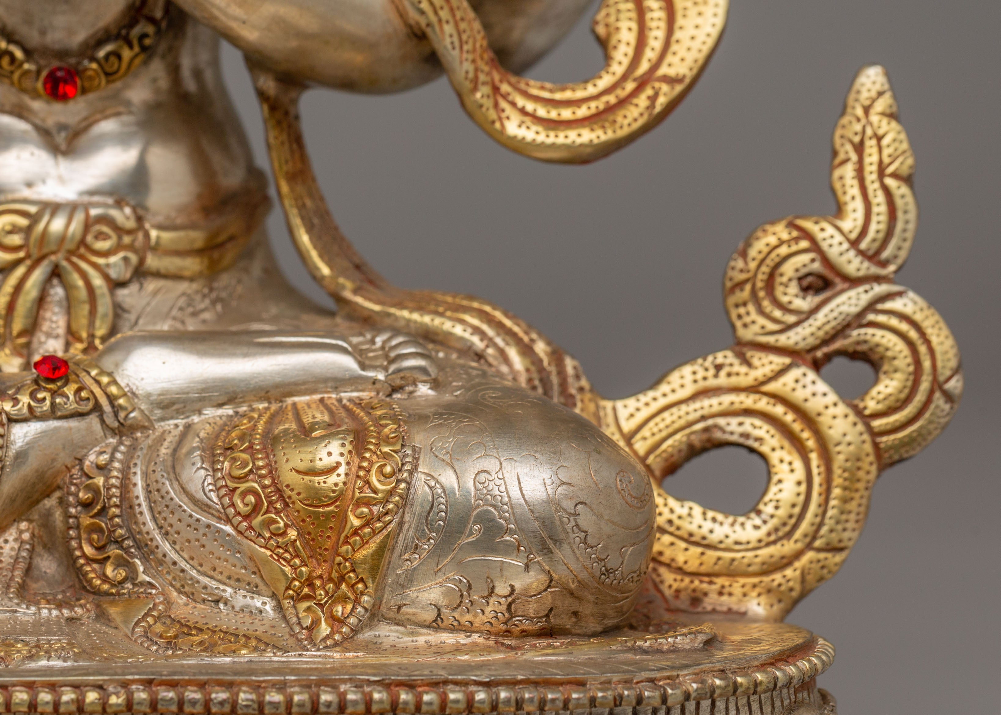 Spiritual Bodhisattva Chenrezig Statue | Tibetan Avalokiteshvara Figurine
