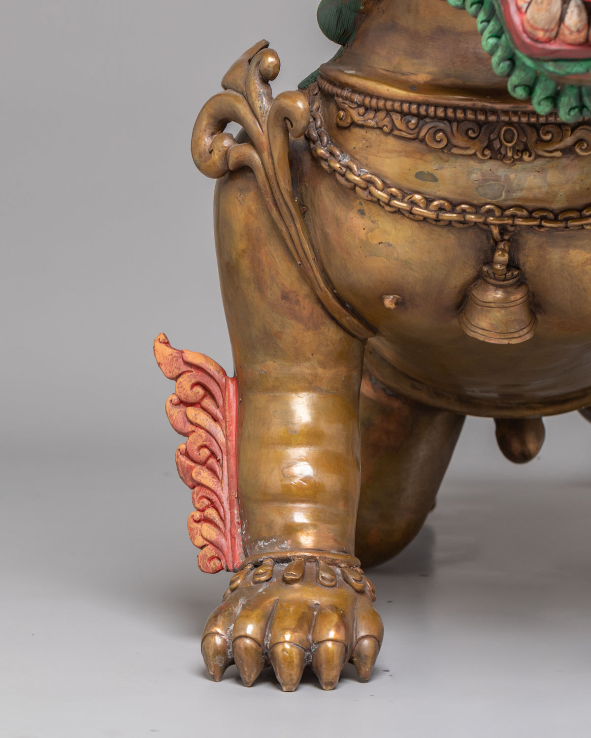 Protective Guardian Lion Statue Set | Symbol of Strength and Power
