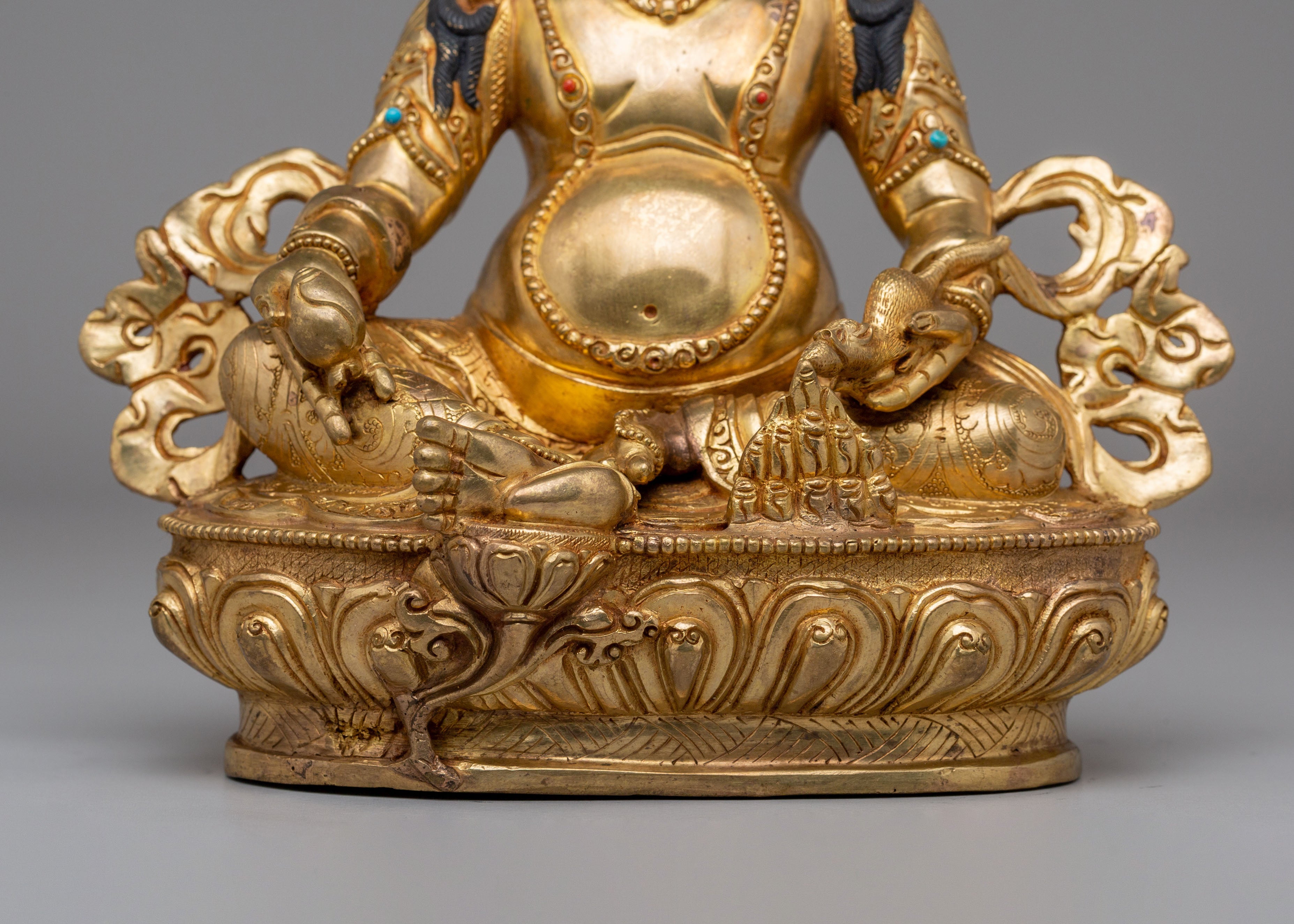 Buddhist God of Wealth Dzambhala Statue | Gold-Plated Copper Artwork