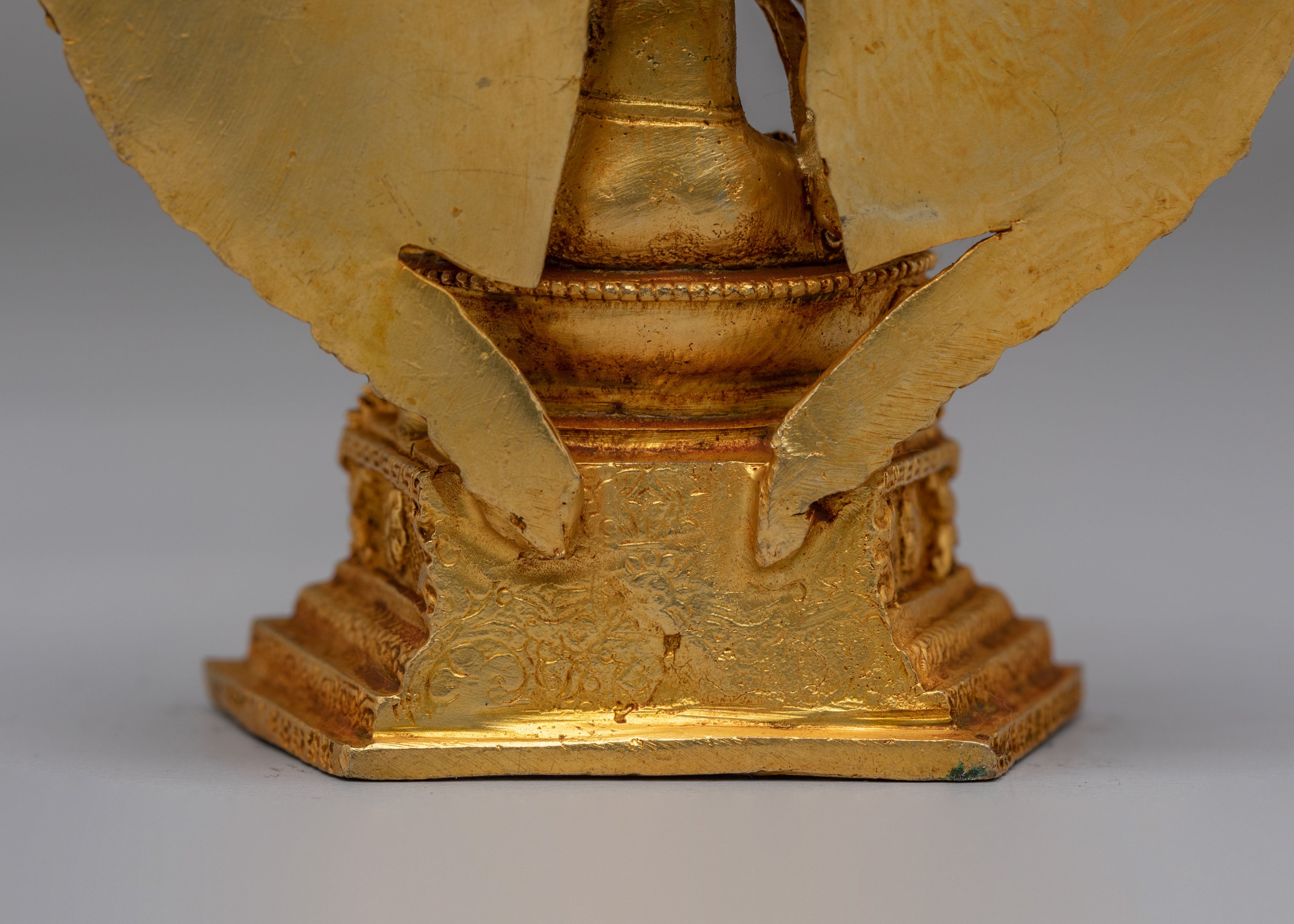 Sacred Thousand-Armed Chenrezig Statue | Gold-Plated Buddhist Art