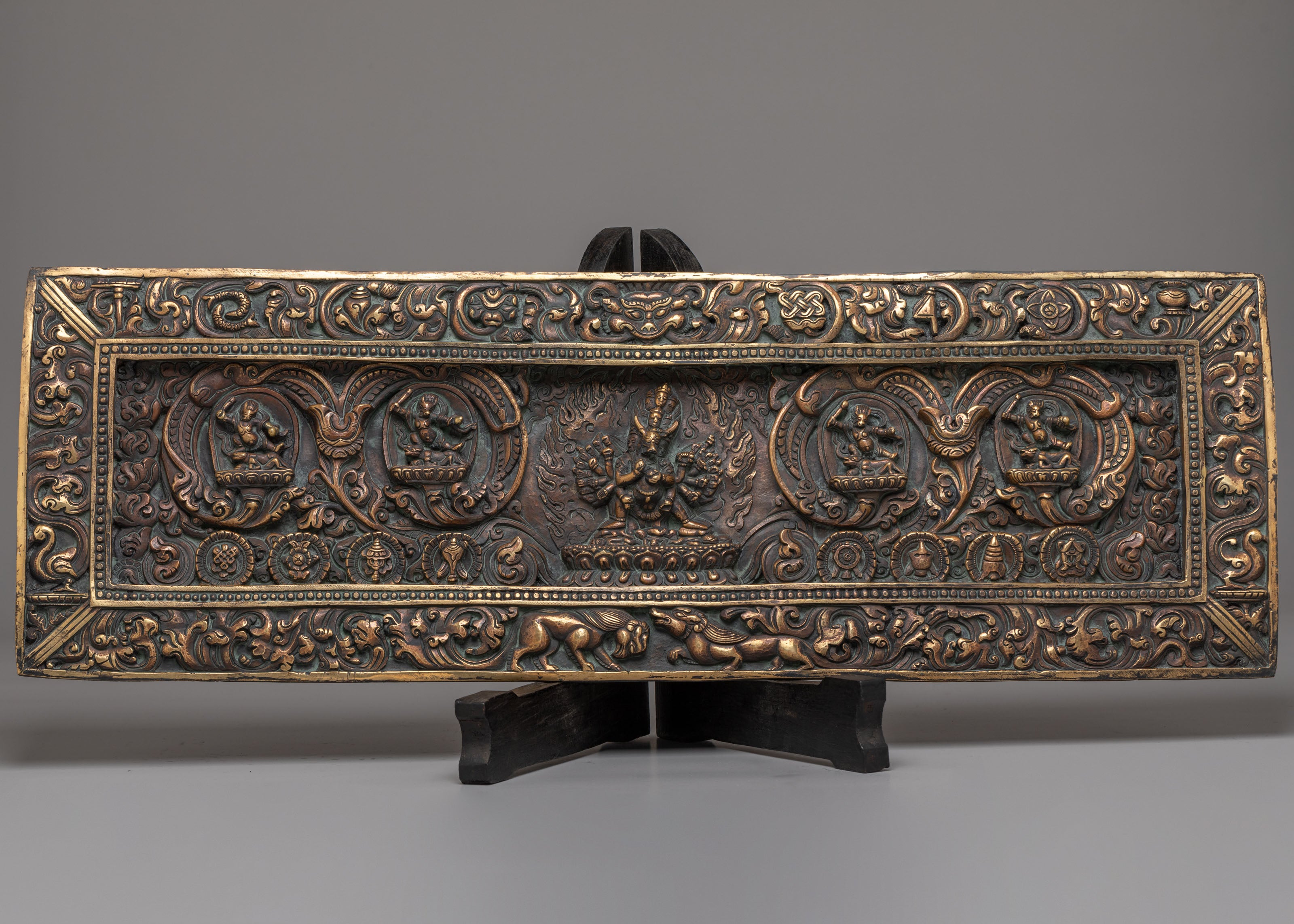 Traditional Decorative Stand For Home | Handmade Crafted Artwork
