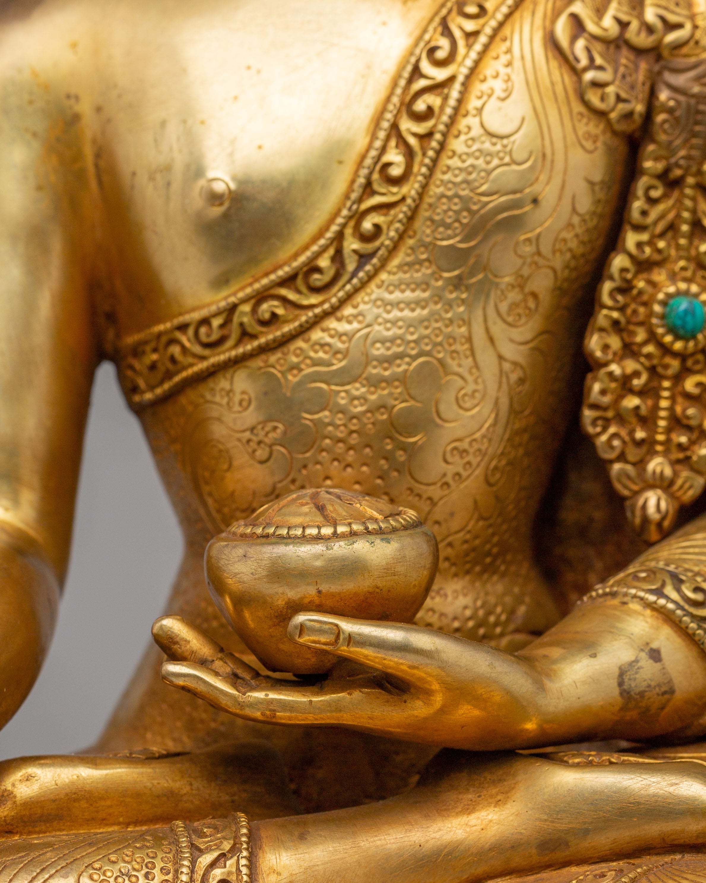 Tathagata Shakyamuni Buddha Statue | Gold Plated Buddhist Sculpture