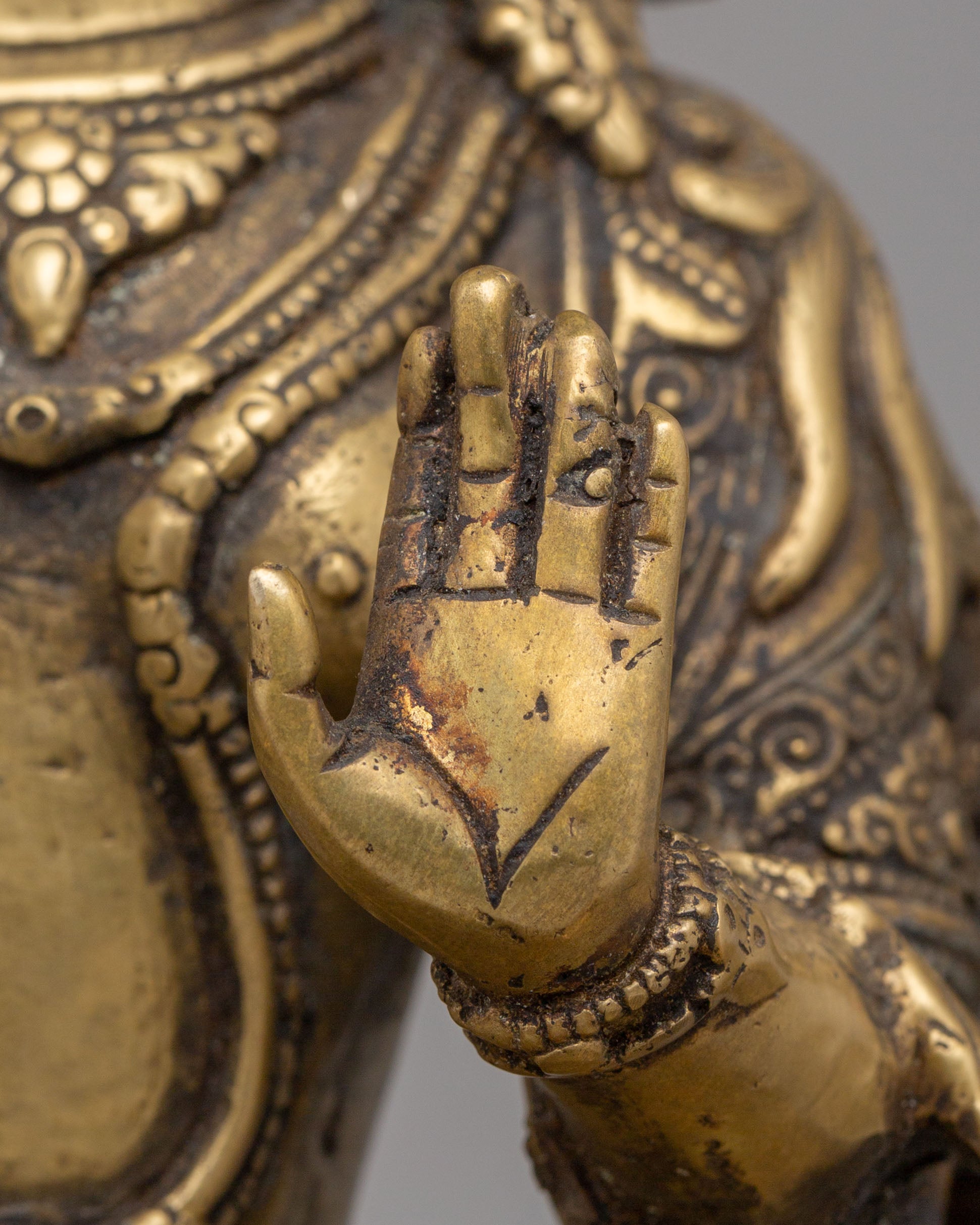Divine Lakshmi Goddess Statue | Radiant Deity of Abundance