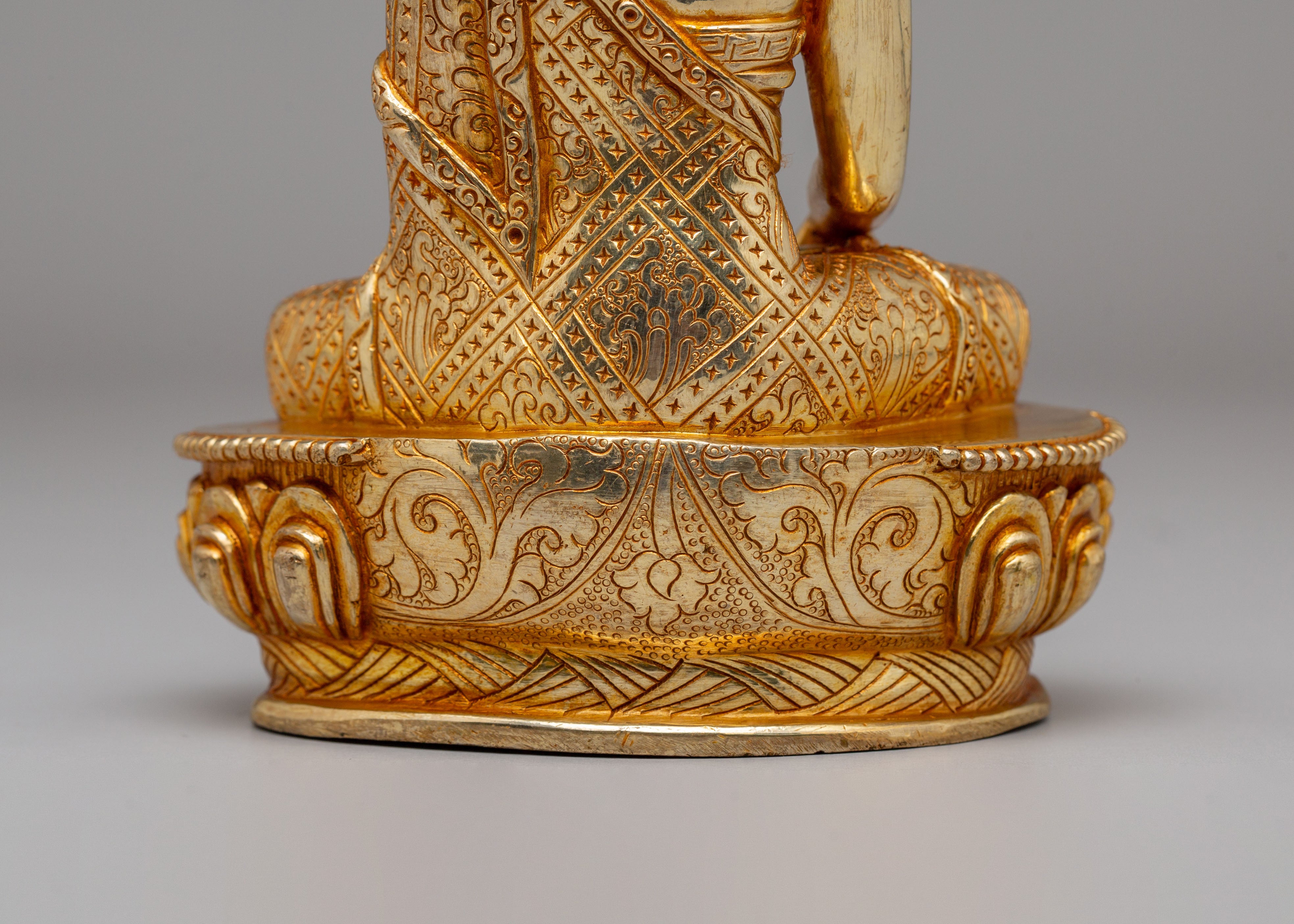 Historical Shakyamuni Buddha Figurine | Traditional Himalayan Artwork