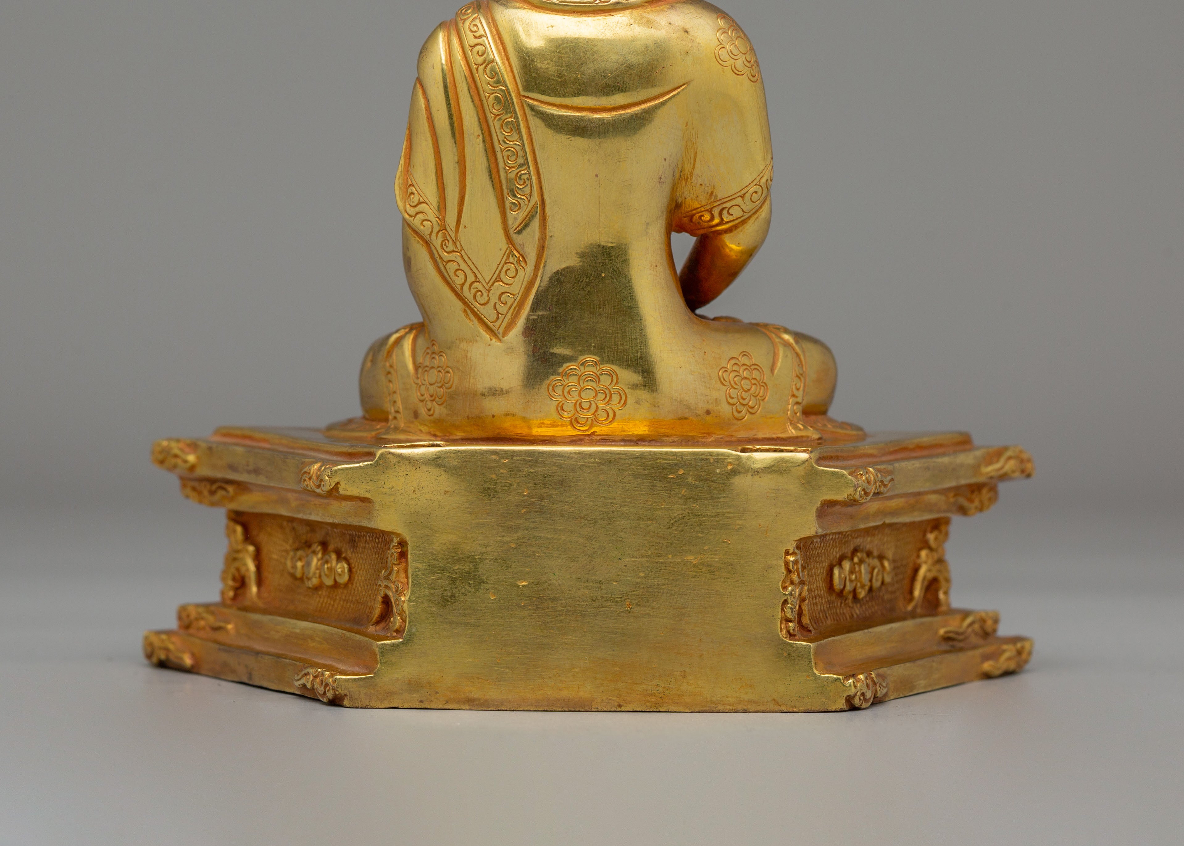 Amitabha Buddha Statue on Throne | Symbol of Infinite Light and Wisdom