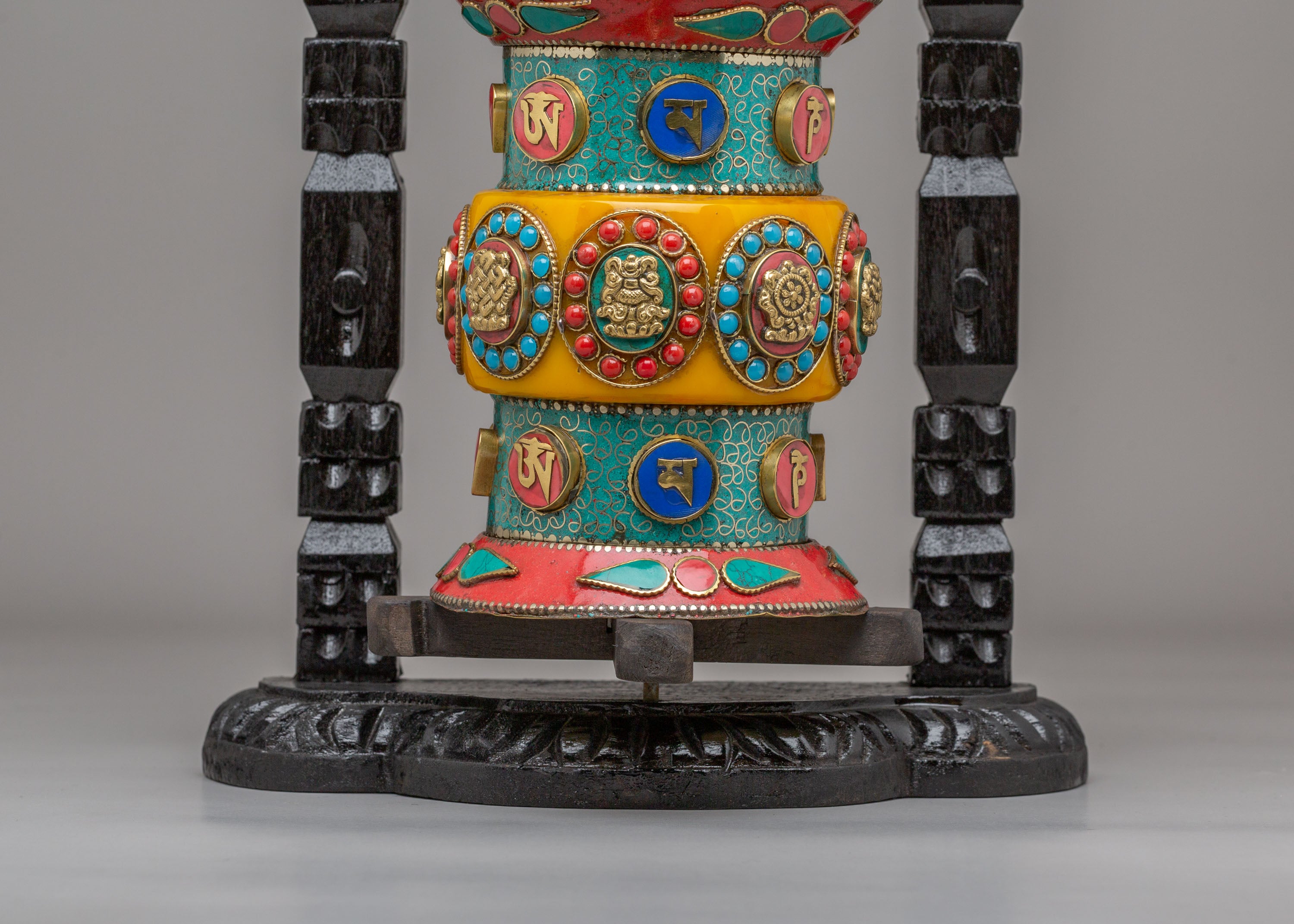 Himalayan Ritual Prayer Wheel for Altar | Mantra Spinner for Spiritual Practices