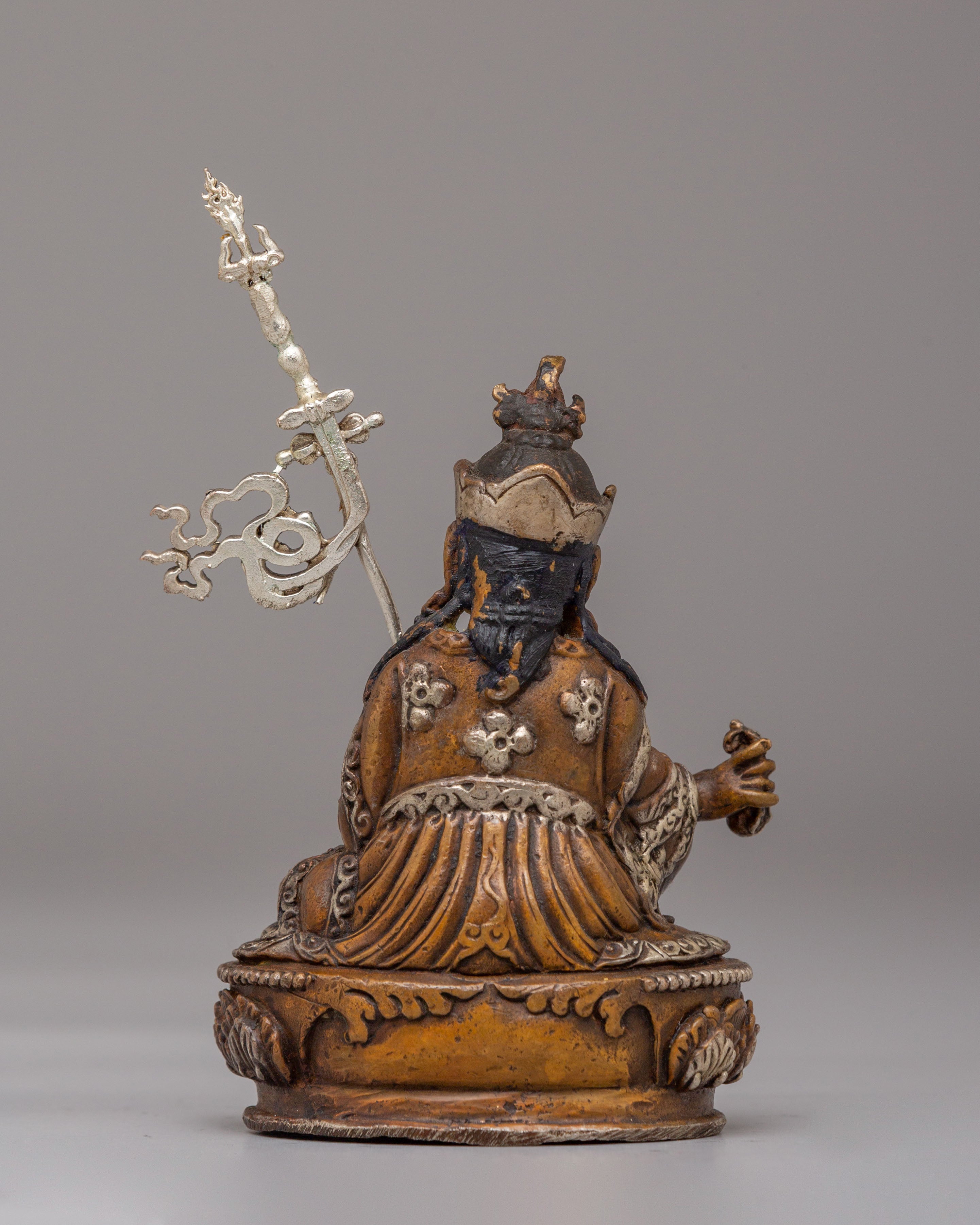 Himalayan Guru Rinpoche Meditation Statue | Traditional Tibetan Artwork