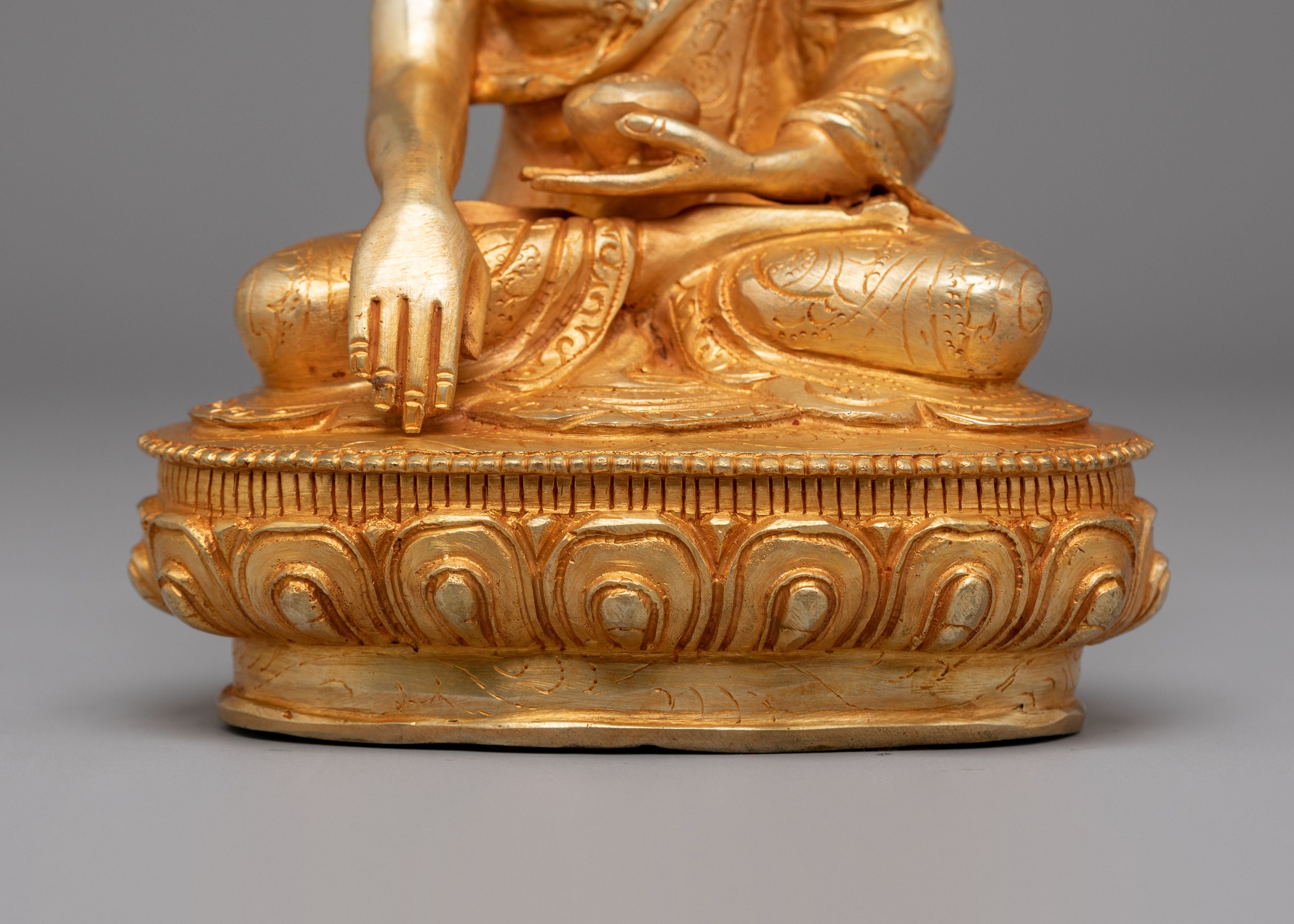 Sacred Shakyamuni Buddha Figure | A Symbol of Peace and Enlightenment
