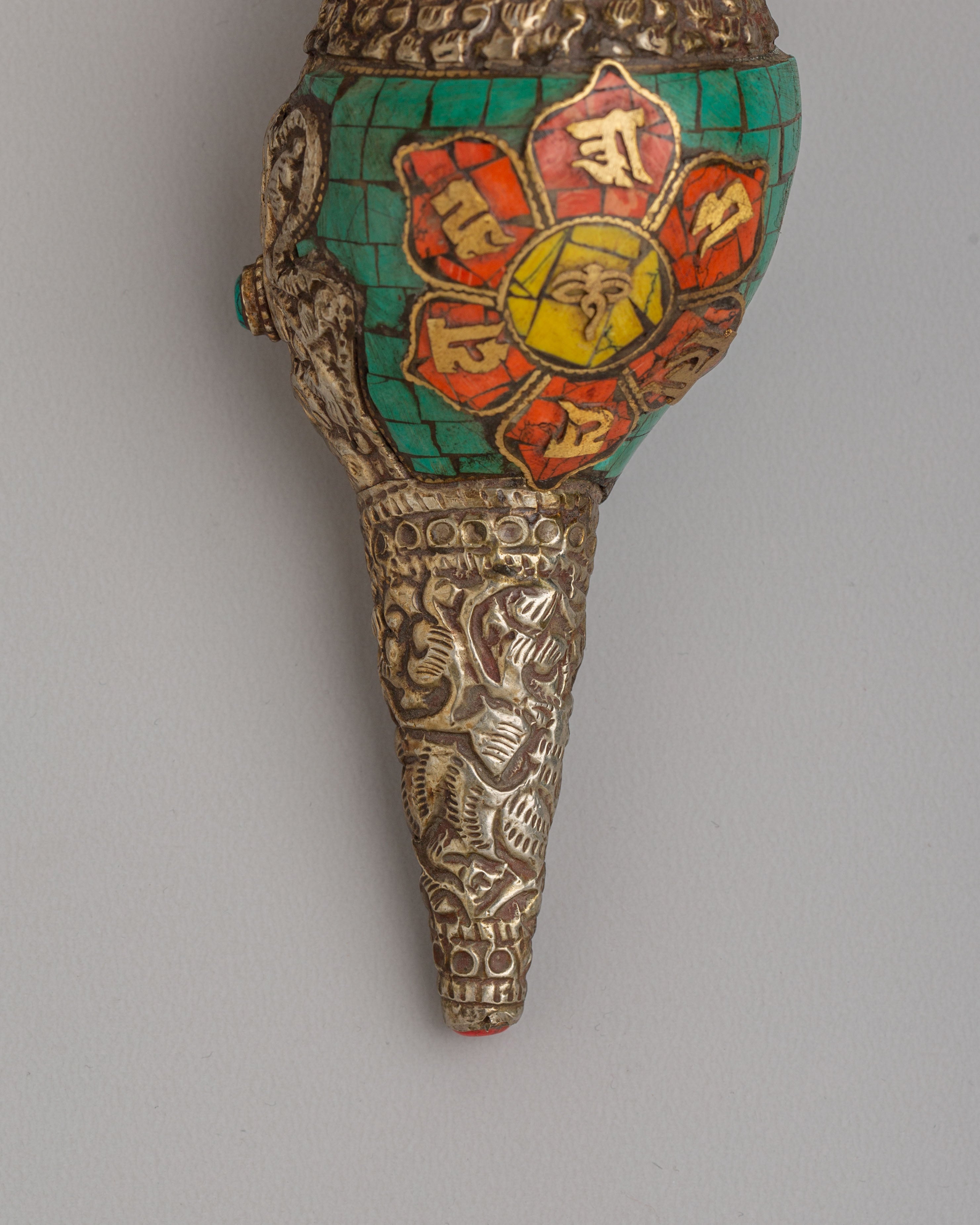 Handmade Conch for Buddhist Rituals | Tibetan Ritual Artifact