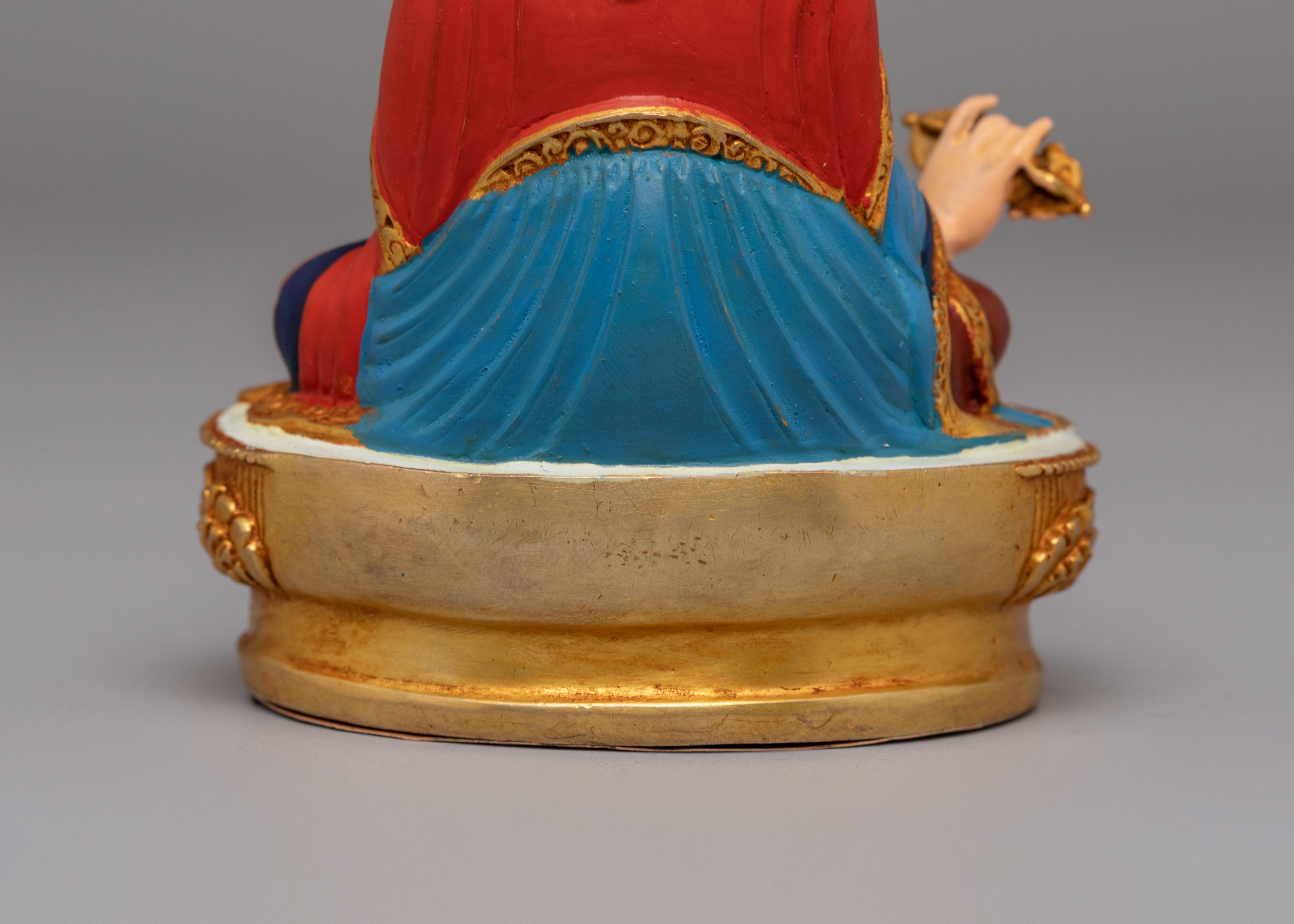 Guru Rinpoche Divine Statue | Symbol of Wisdom
