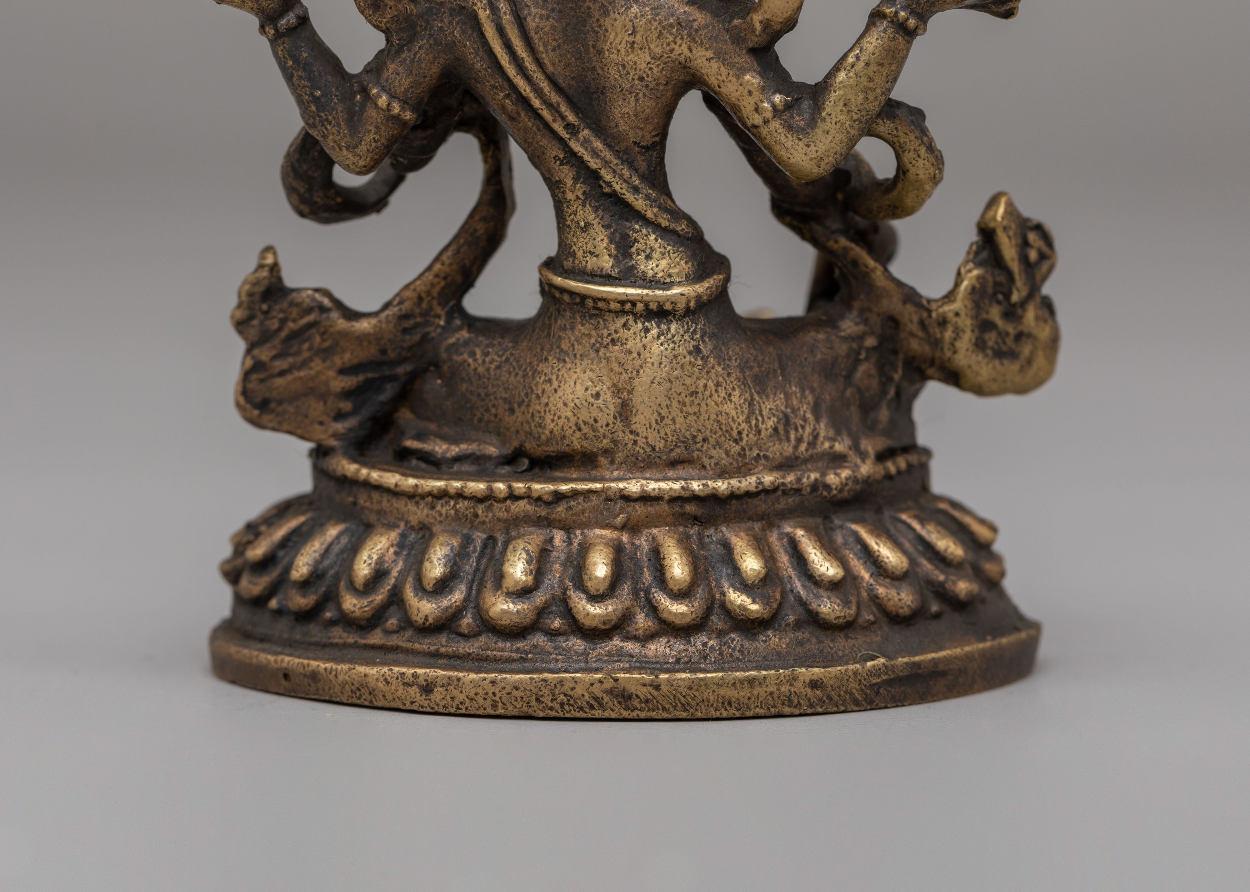 Traditional Sacred Laxmi Statue | Handcrafted Brass Lakshmi Idol for Puja & Home Decor