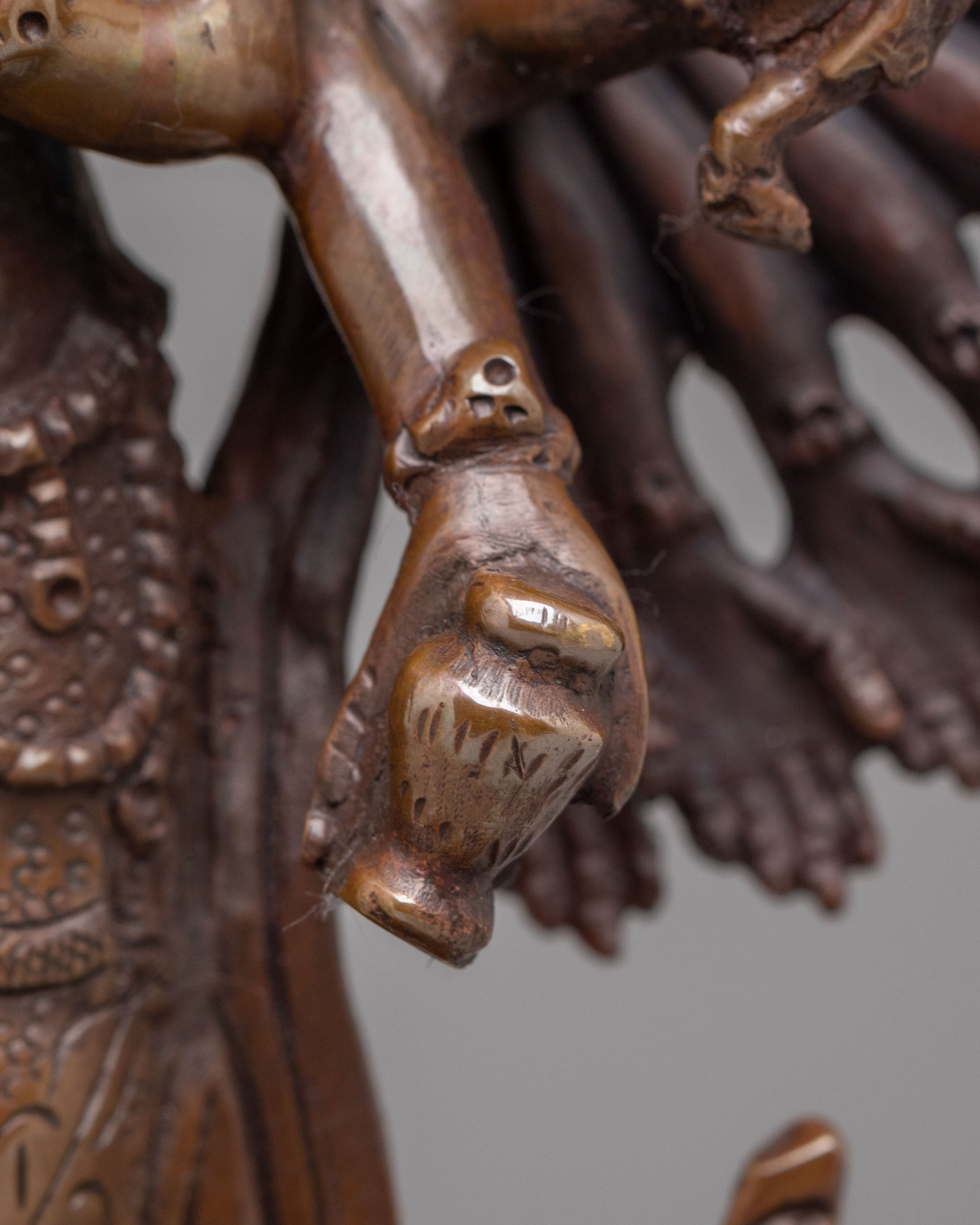 Thousand Armed Chenrezig Statue | Tibetan Avalokiteshvara Sculpture
