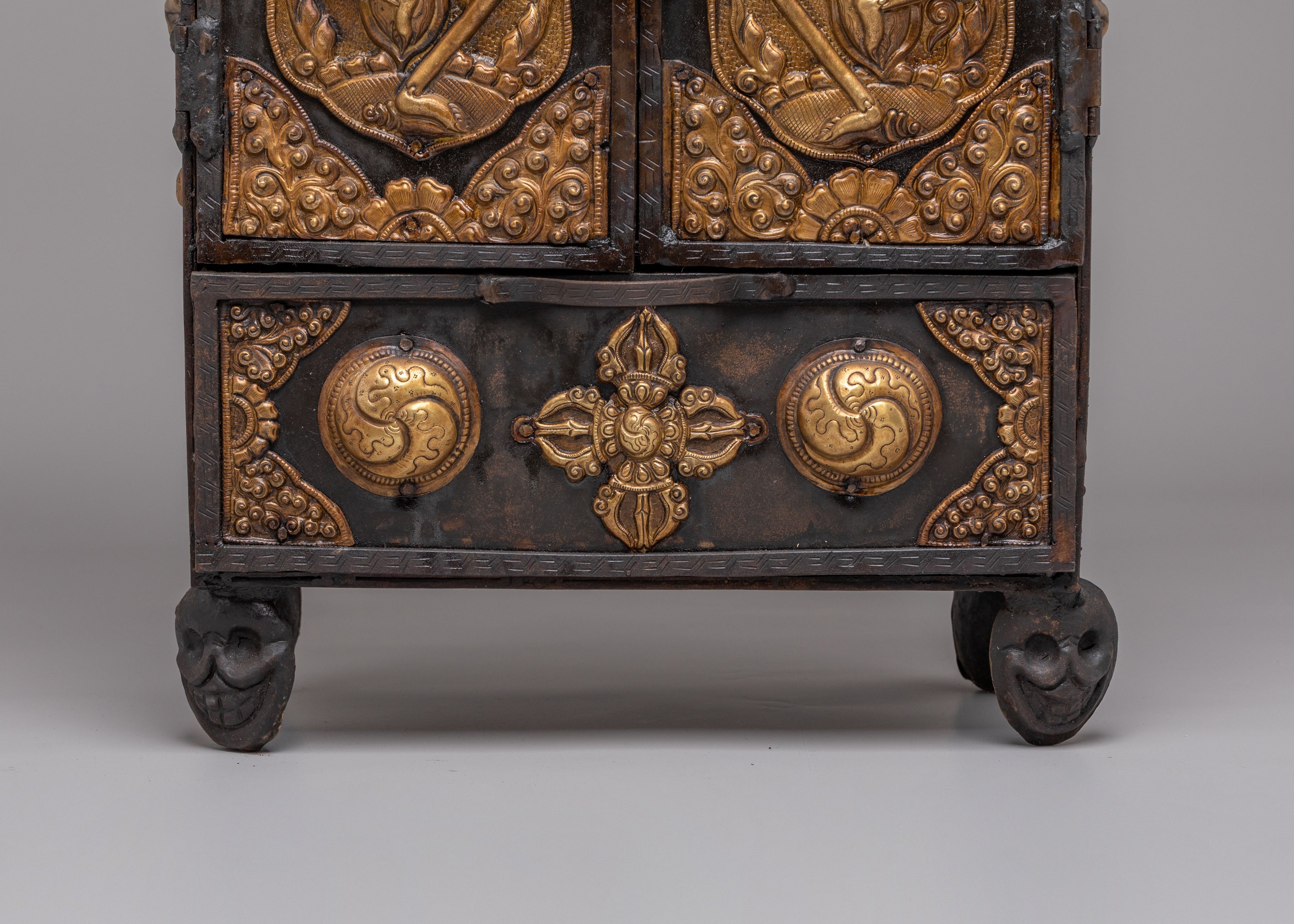 Chitipati Altar Box | Buddhist Ritual Storage Chest