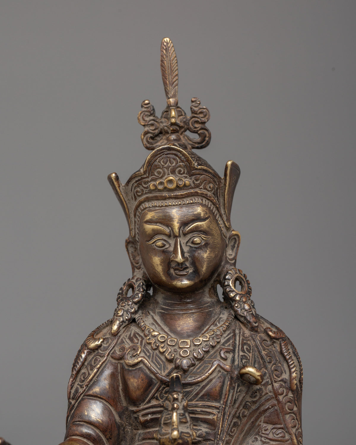 Tibetan Spiritual Guru Rinpoche Statue | Symbol of Wisdom & Compassion