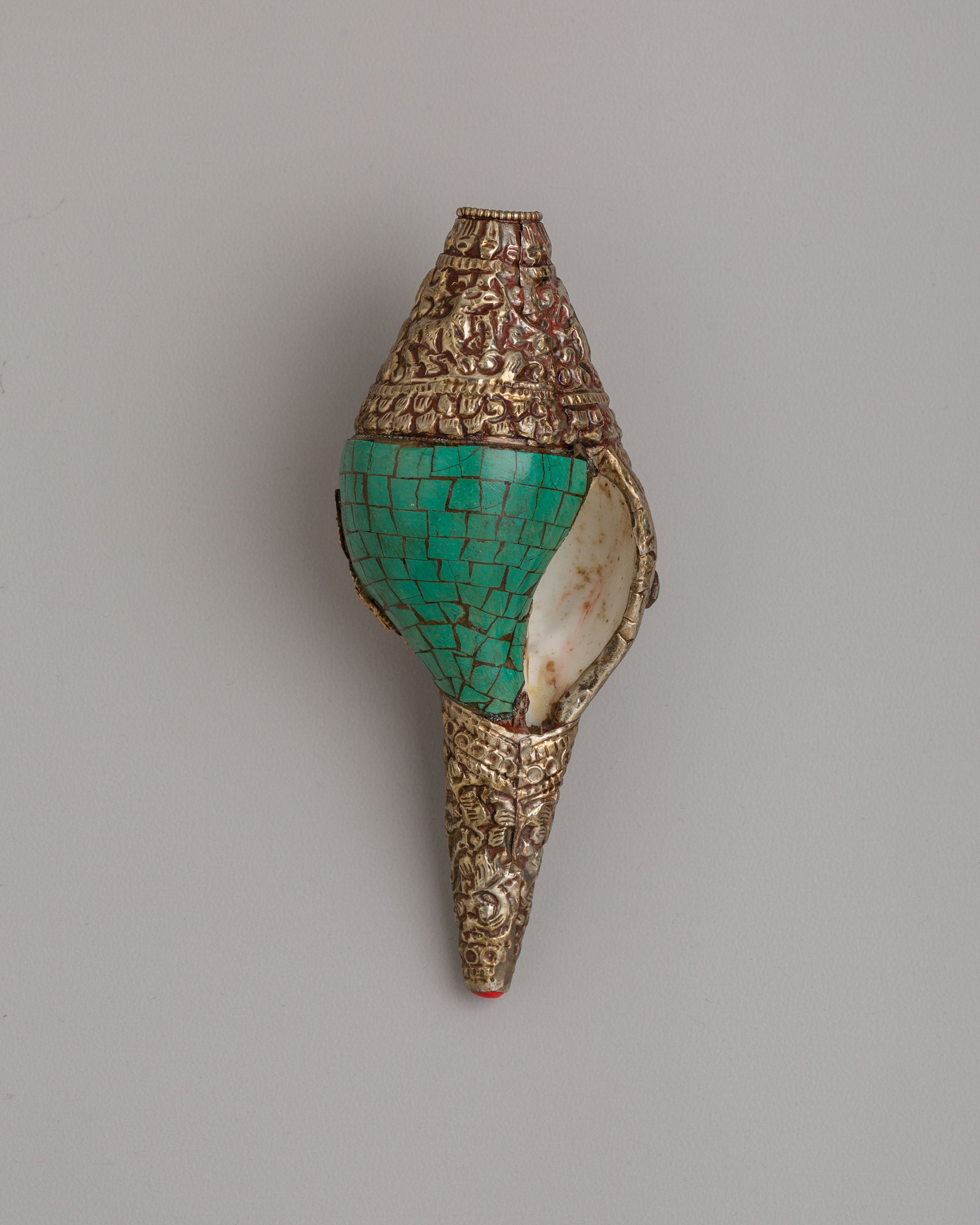 Handmade Conch for Buddhist Rituals | Tibetan Ritual Artifact