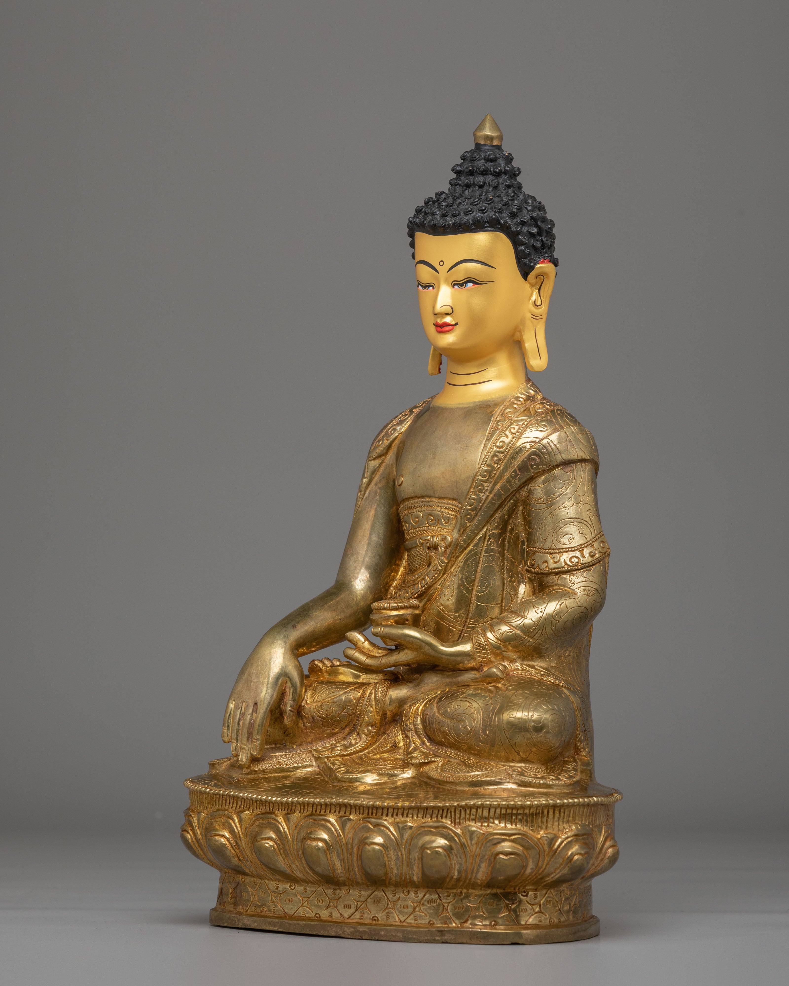 Gold Plated Shakyamuni Buddha Statue | Traditional Artwork