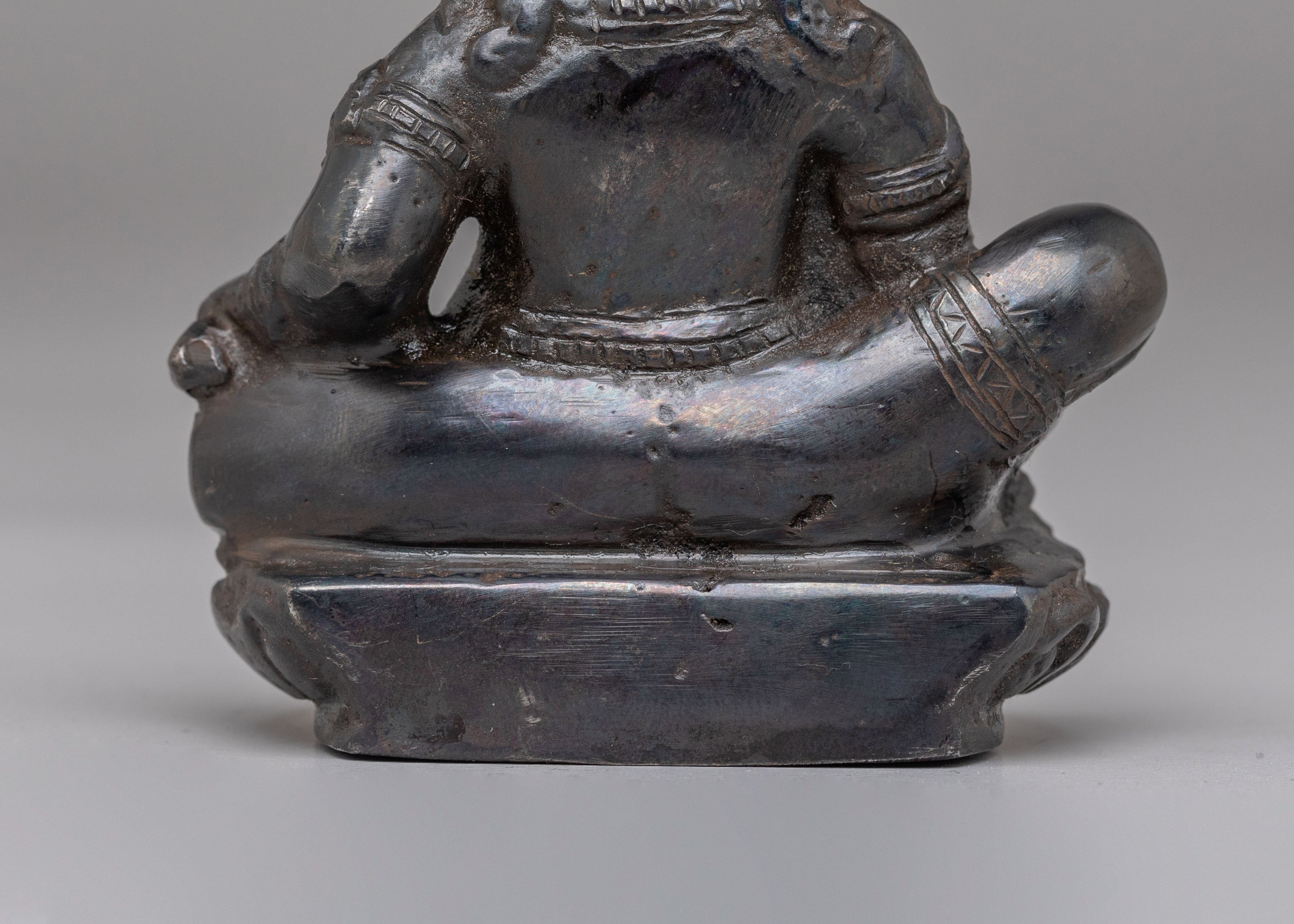 Dzambhala Prosperity God Statue | Symbol of Wealth and Abundance