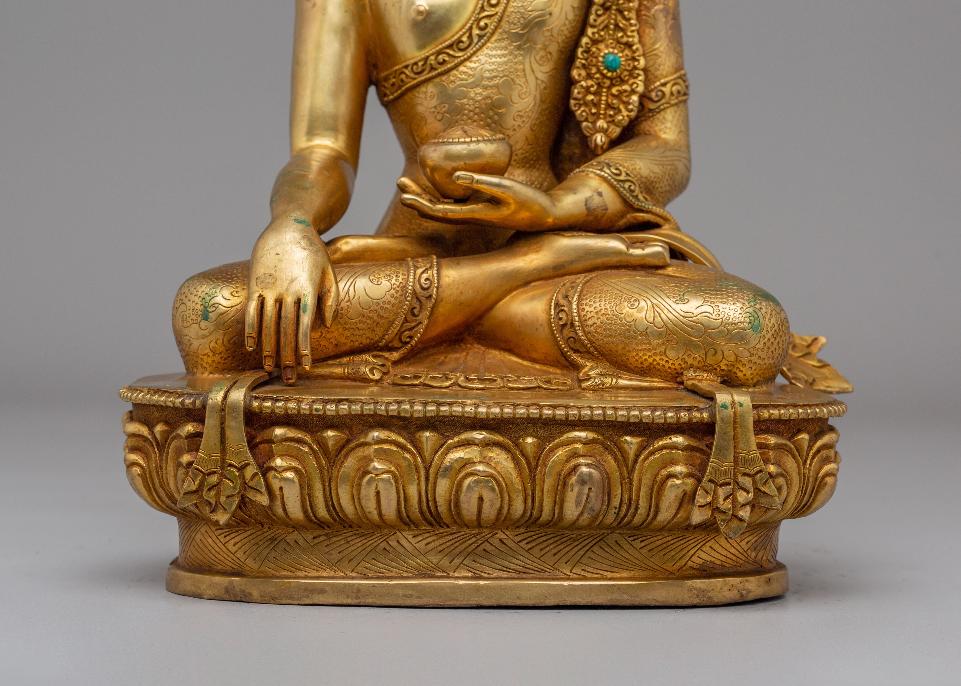 Tathagata Shakyamuni Buddha Statue | Gold Plated Buddhist Sculpture