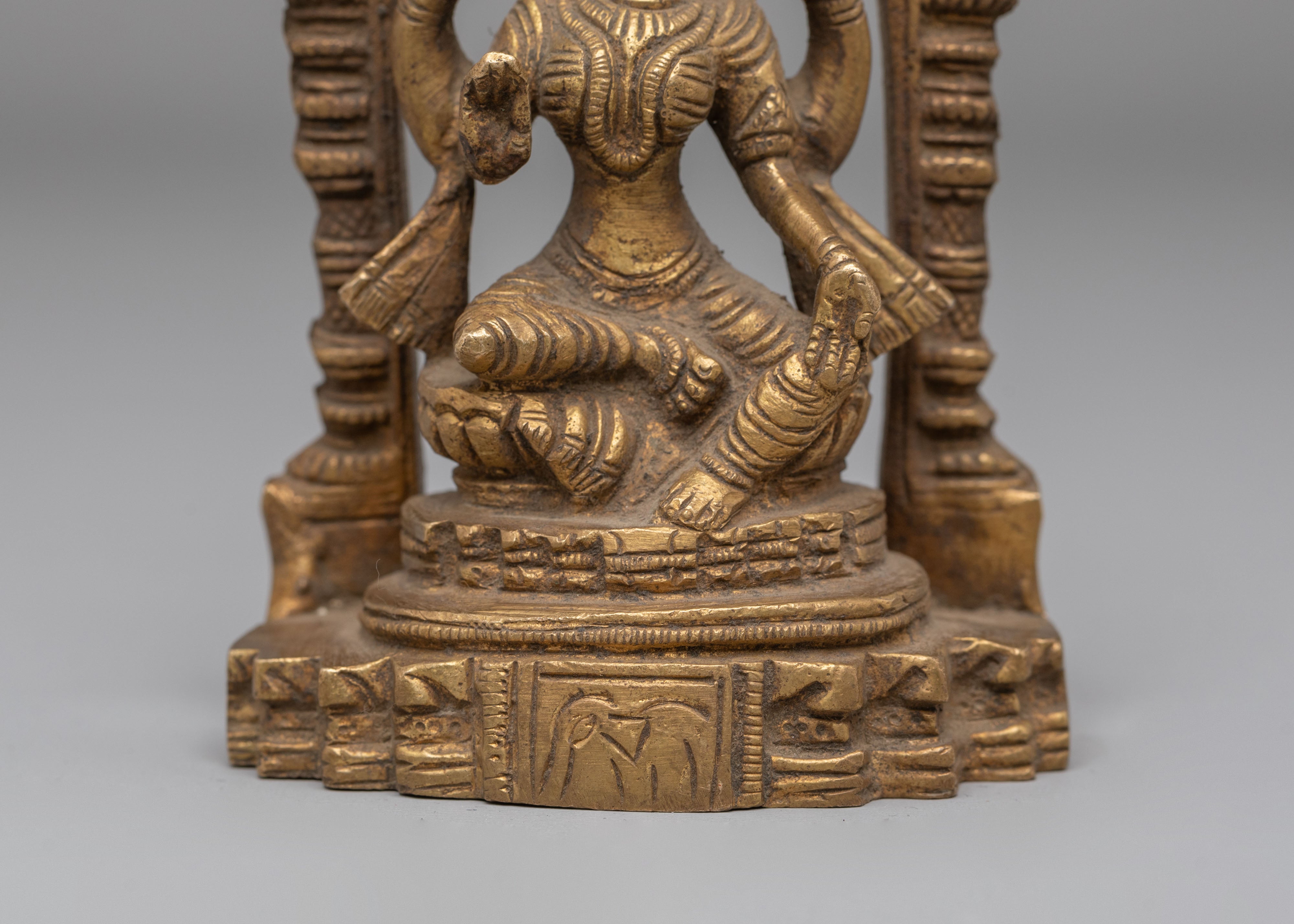 Sacred Copper Laxmi Statue | Brass Wealth Embodiment Sculpture
