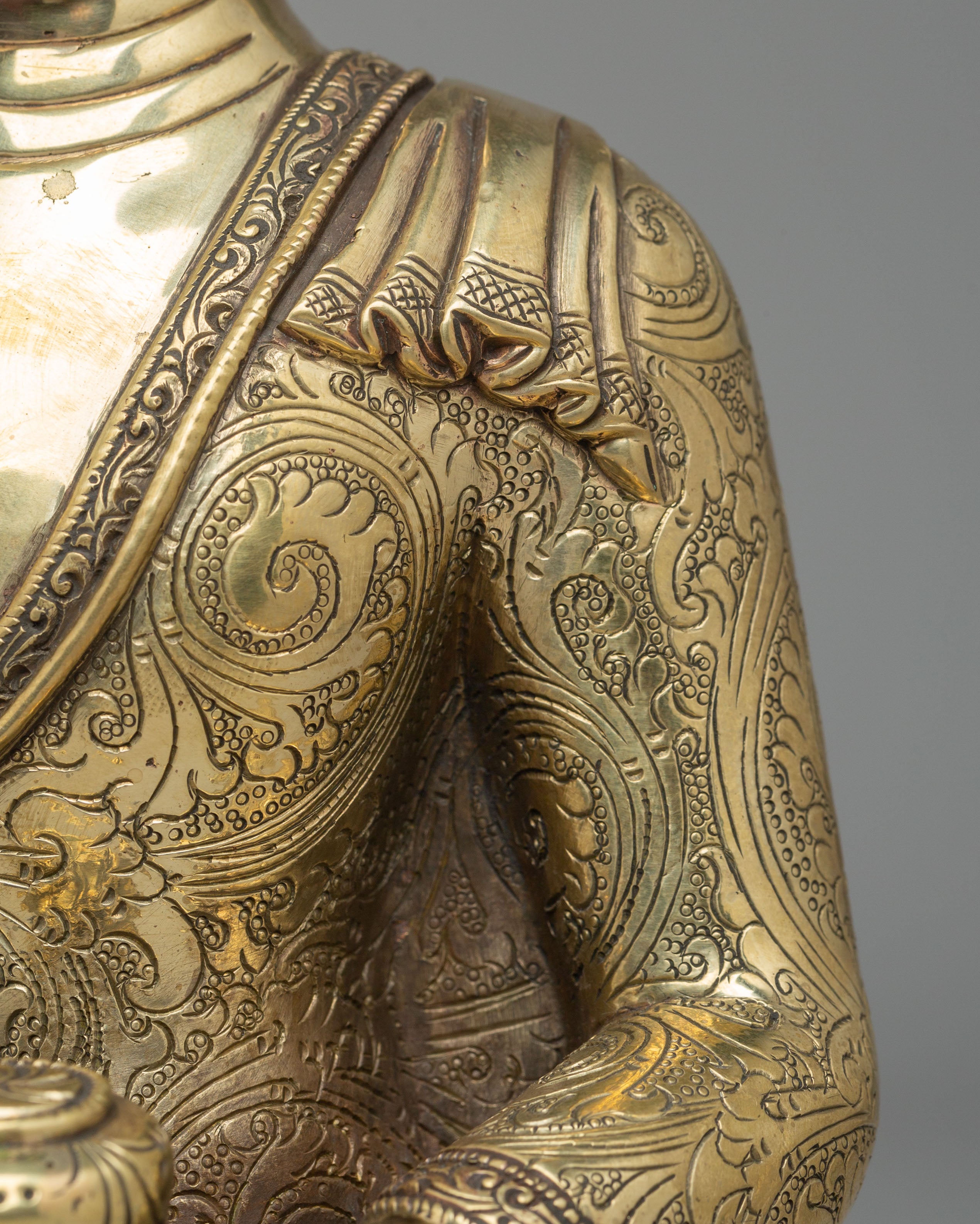Sacred Shakyamuni Buddha Figurine | Traditional Handcrafted Art