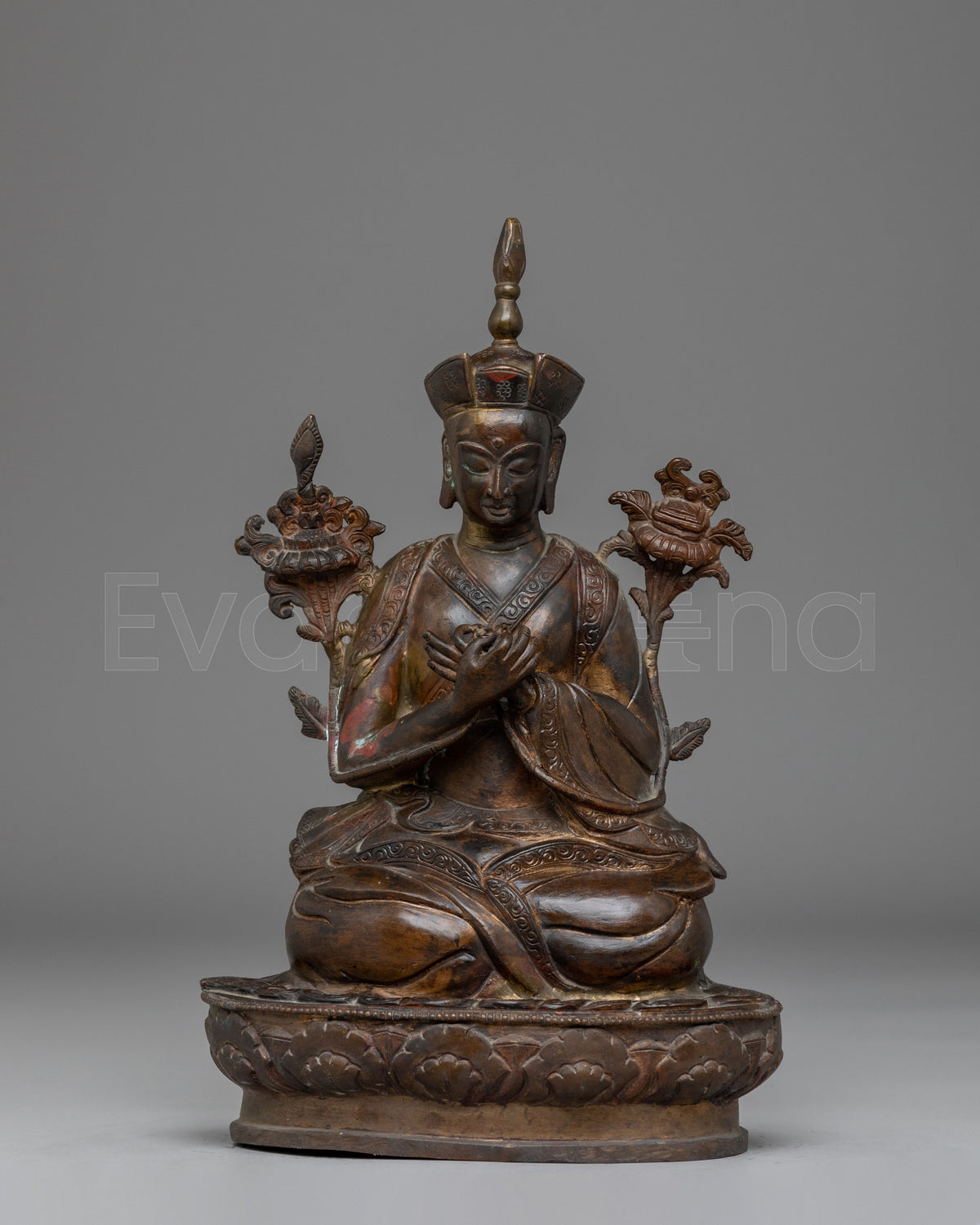 Statue of Karmapa