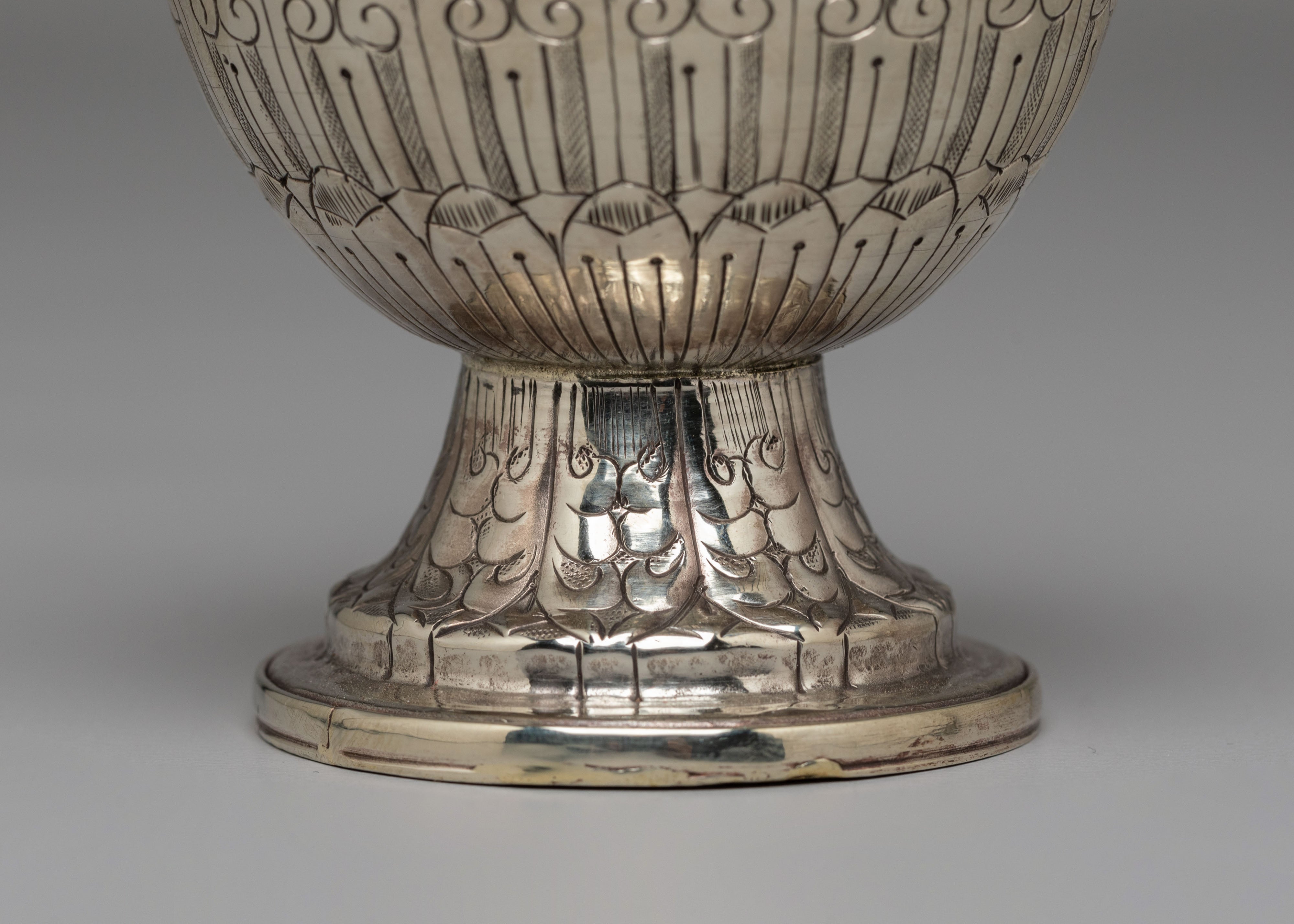Himalayan Buddhist Offering Rice Pot | Sacred Altar Pot for Ritual Offerings