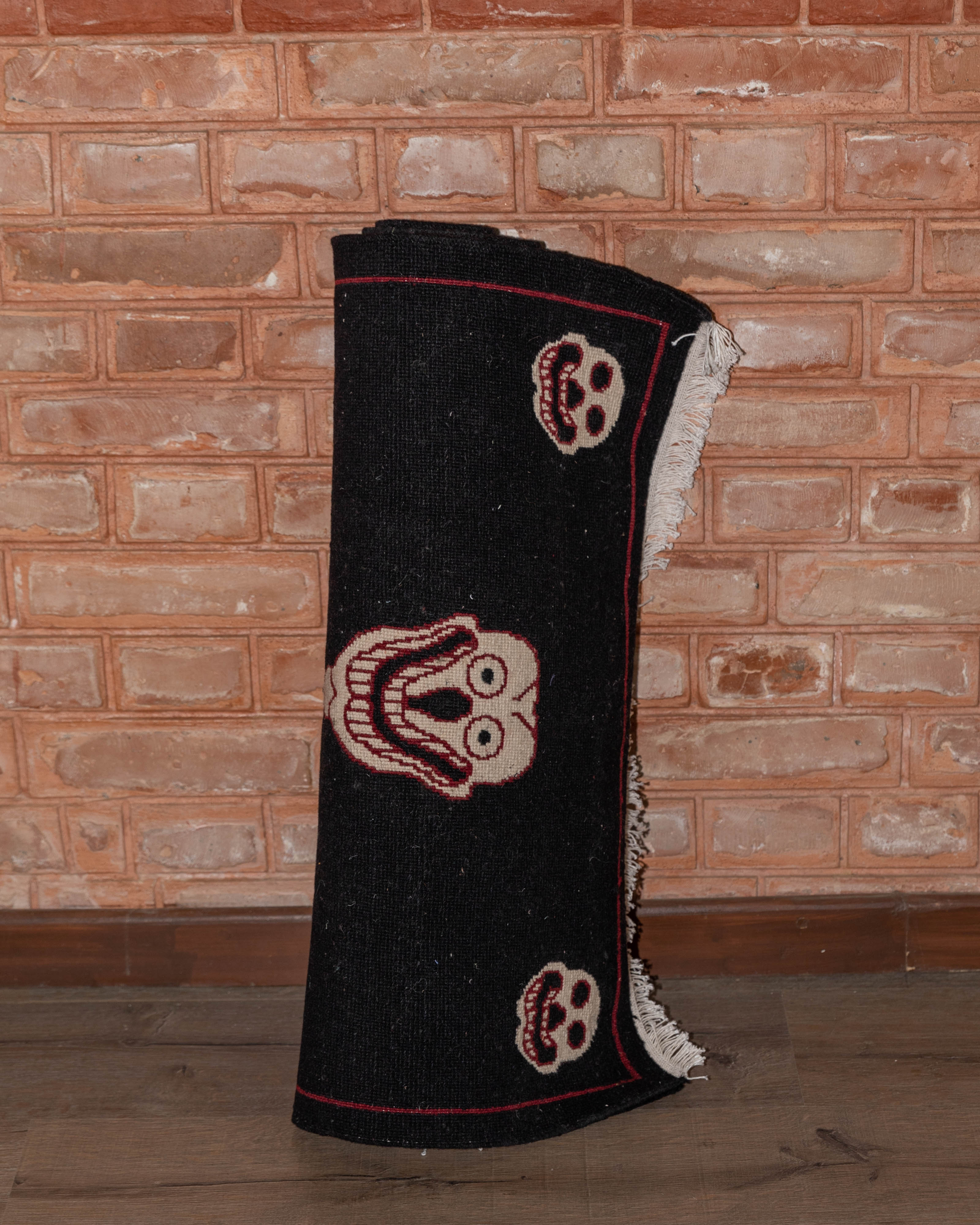Skull Design Decorative Rug | Tibetan & New Zealand Wool with Viscose Accents