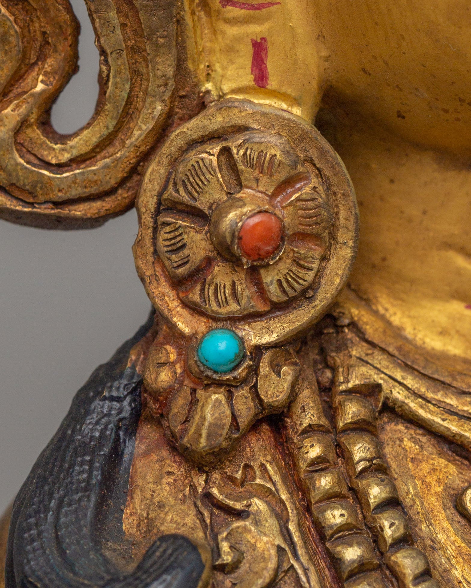Bodhisattva Chenrezig Deity Statue | 24K Gold Plated Buddhist Sculpture