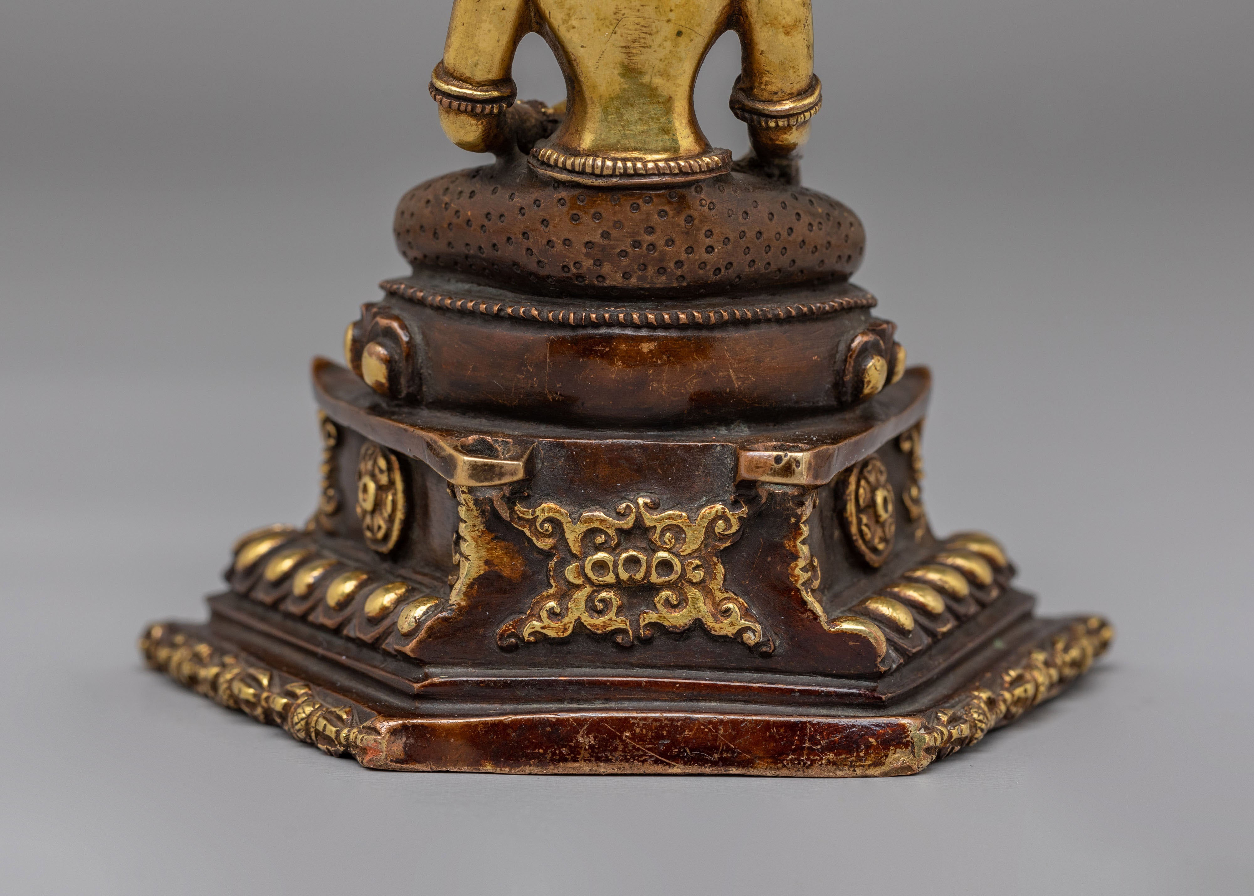 Crown Shakyamuni Buddha on Throne Statue | Symbol of Serenity and Wisdom