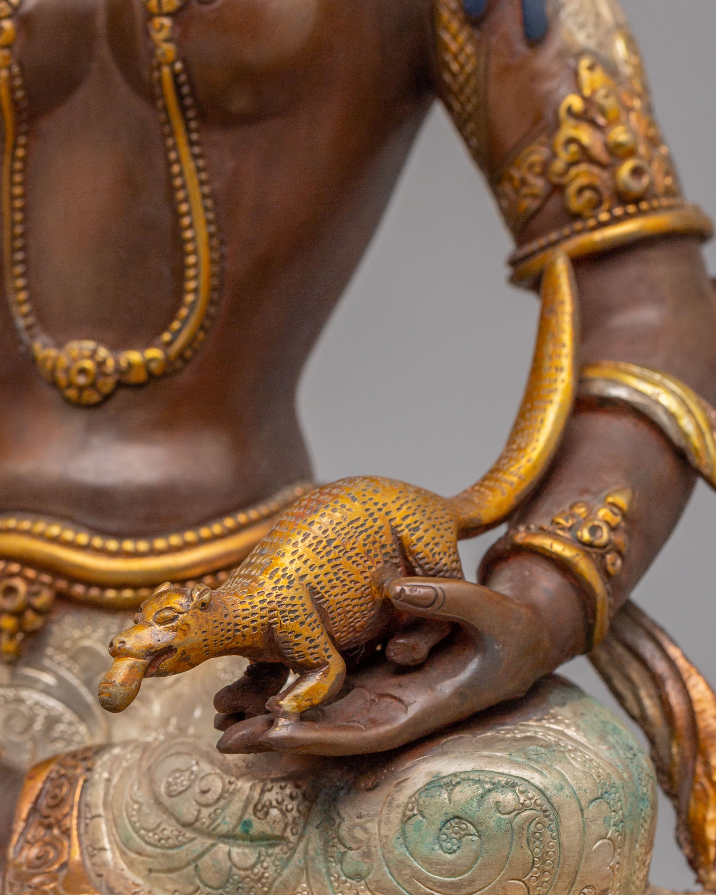 Red Manohara Vasudhara Statue | Traditional Himalayan Artwork