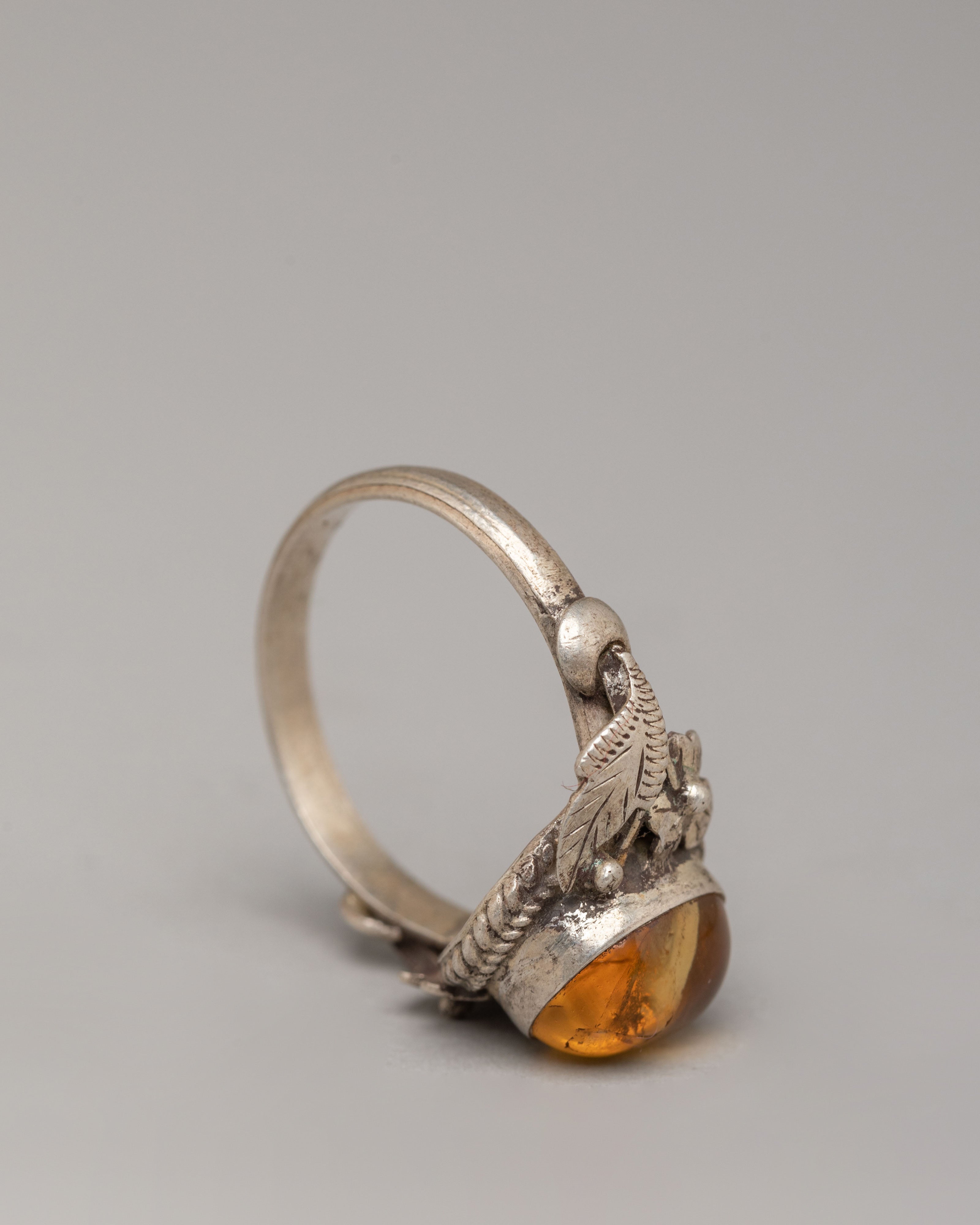 Tibetan Stone Ring | Natural Zircon Silver Ring with Floral Motif