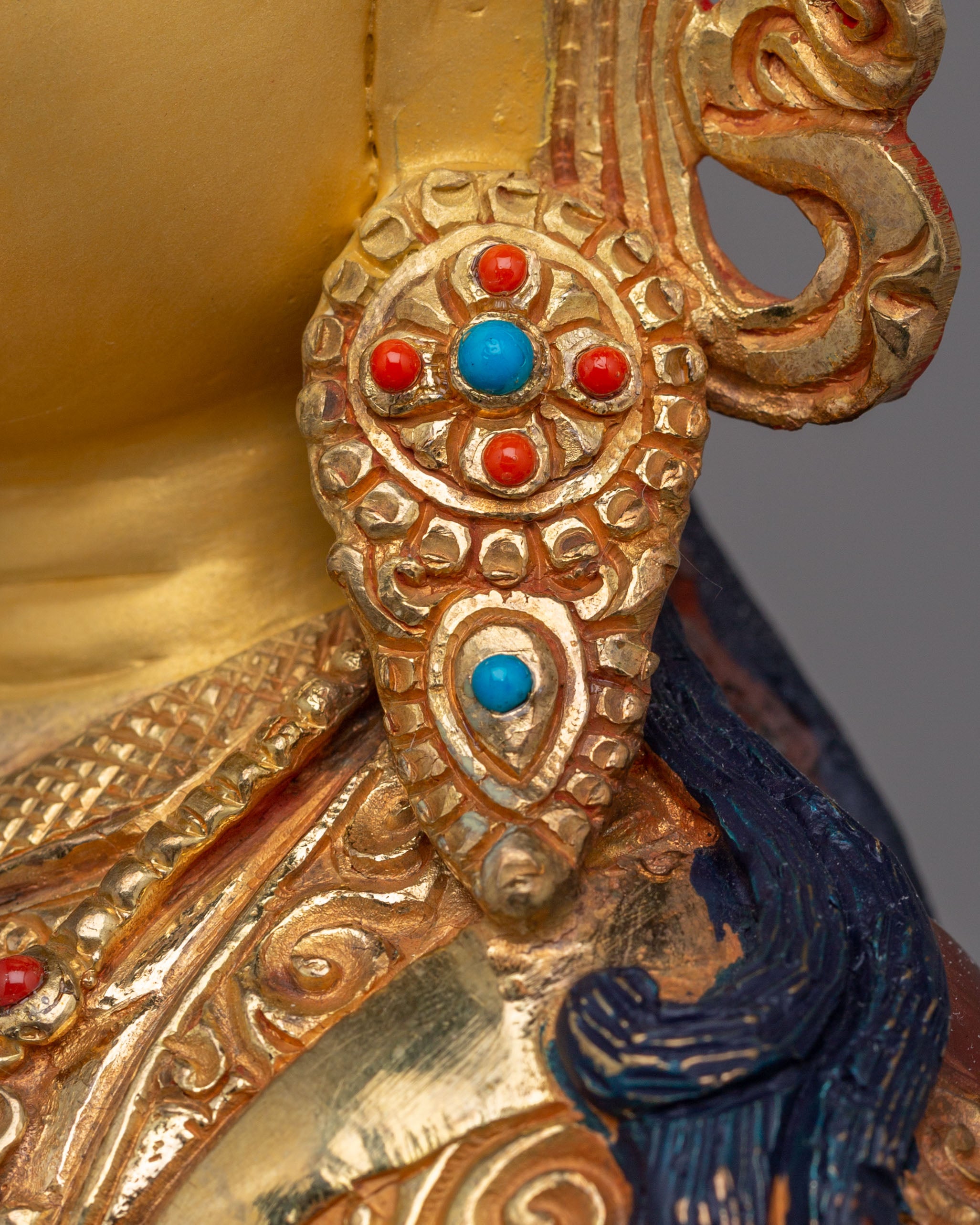 Traditional Guru Padmasambhava Statue | A Sacred Tibetan Masterpiece
