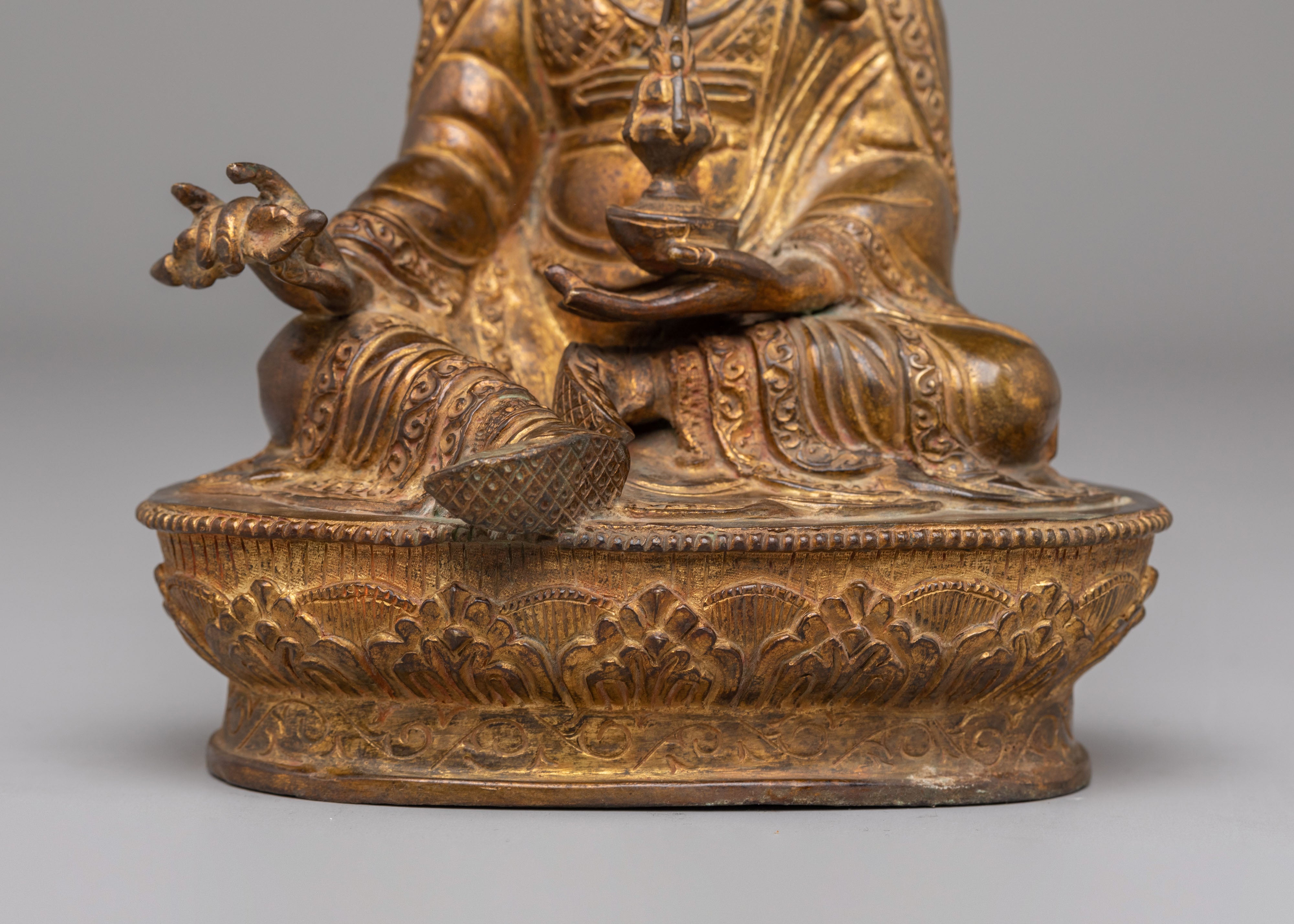 Buddhist Guru Rinpoche Sculpture | Symbol of Wisdom and Compassion
