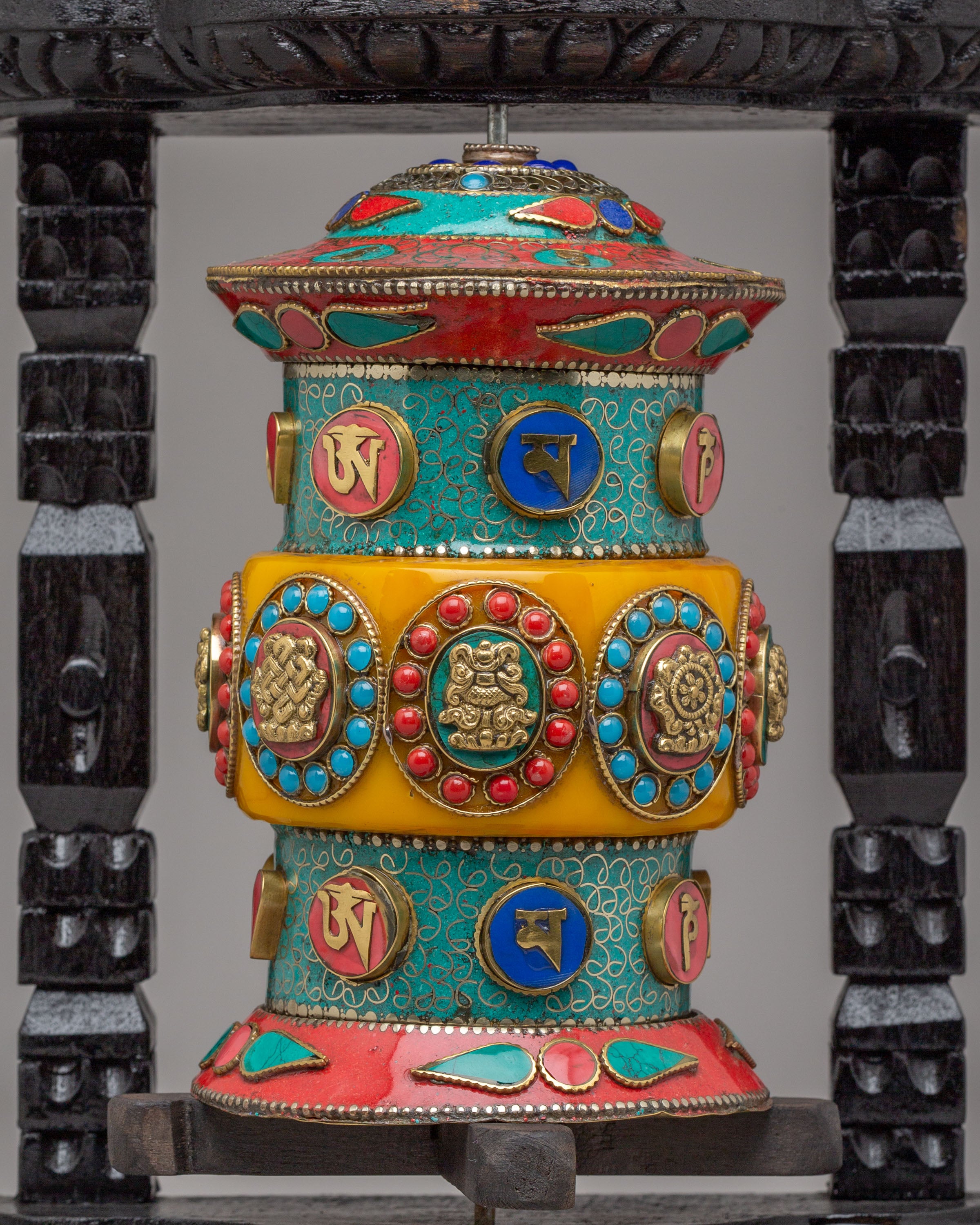 Himalayan Ritual Prayer Wheel for Altar | Mantra Spinner for Spiritual Practices