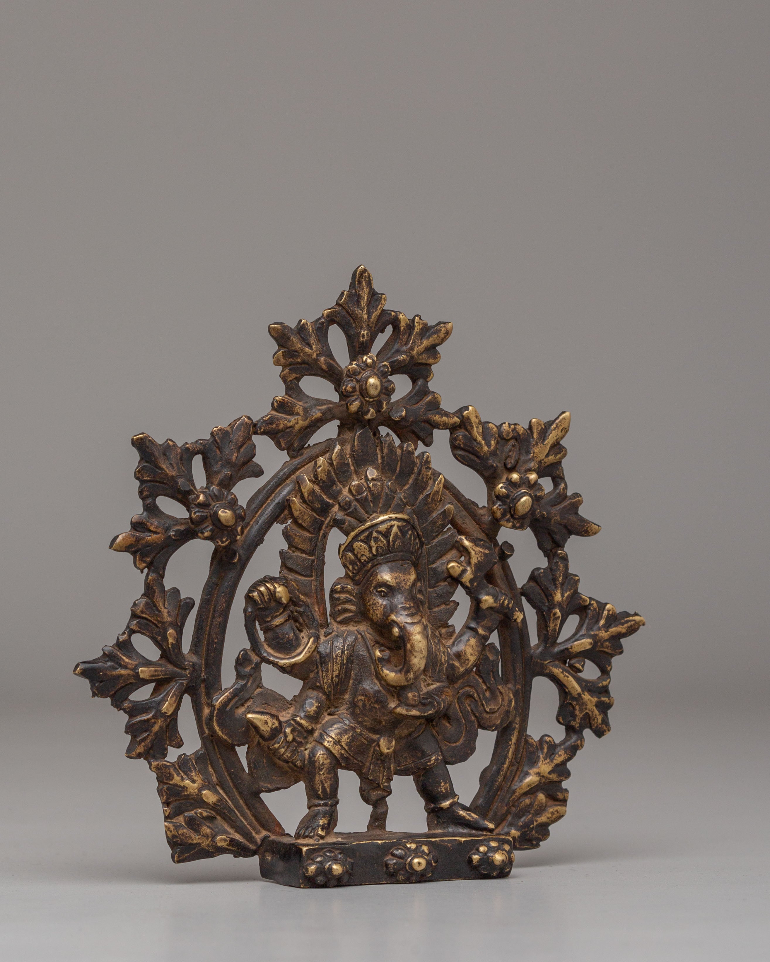 Sacred Ganapati Sculpture | Traditional Nepalese Artwork