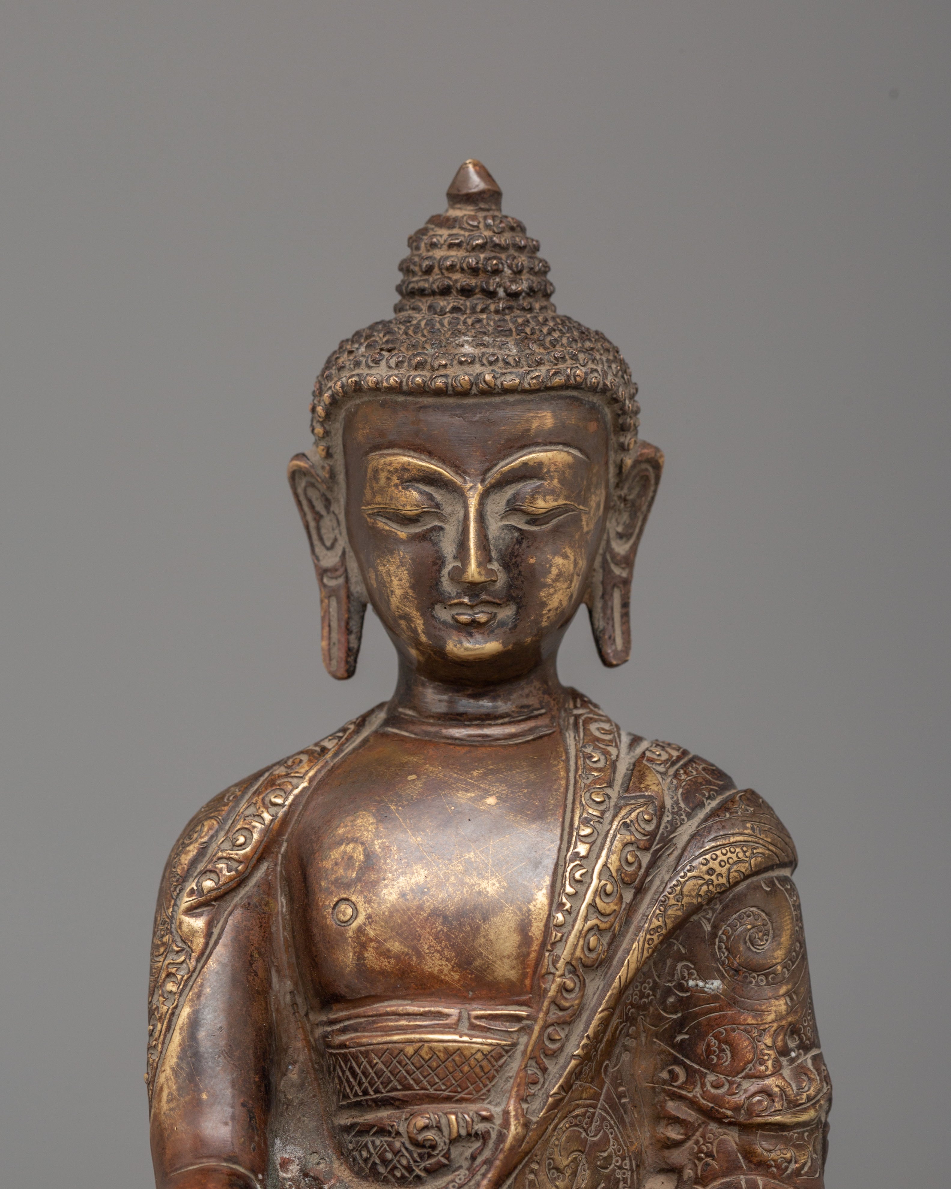 Spiritual Tibetan Shakyamuni Buddha Statue | A Symbol of Wisdom