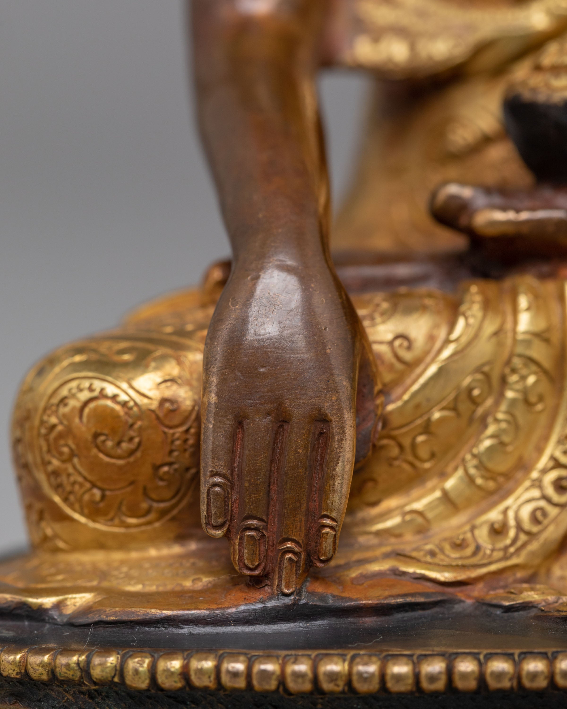 Himalayan Altar Shakyamuni Buddha Statue | Oxidized Copper Body with 24K Gold Plating