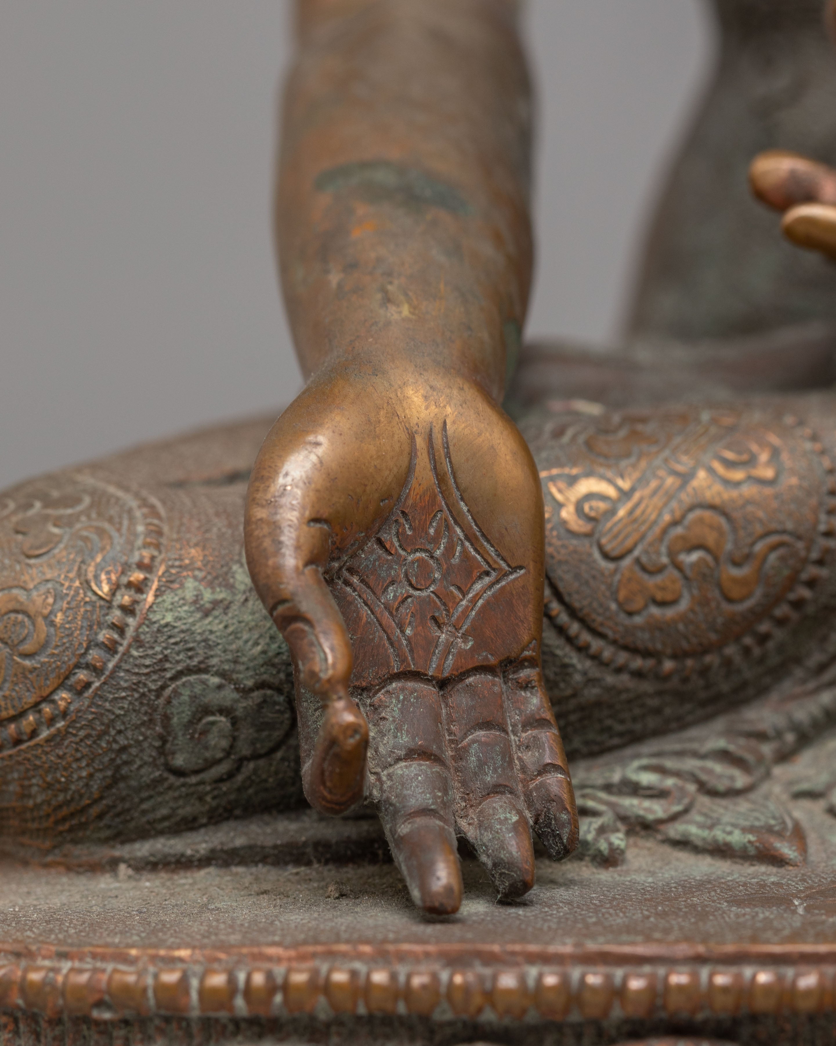 Ratnasambhava Buddhist Statue | Symbolizing Equality & Generosity