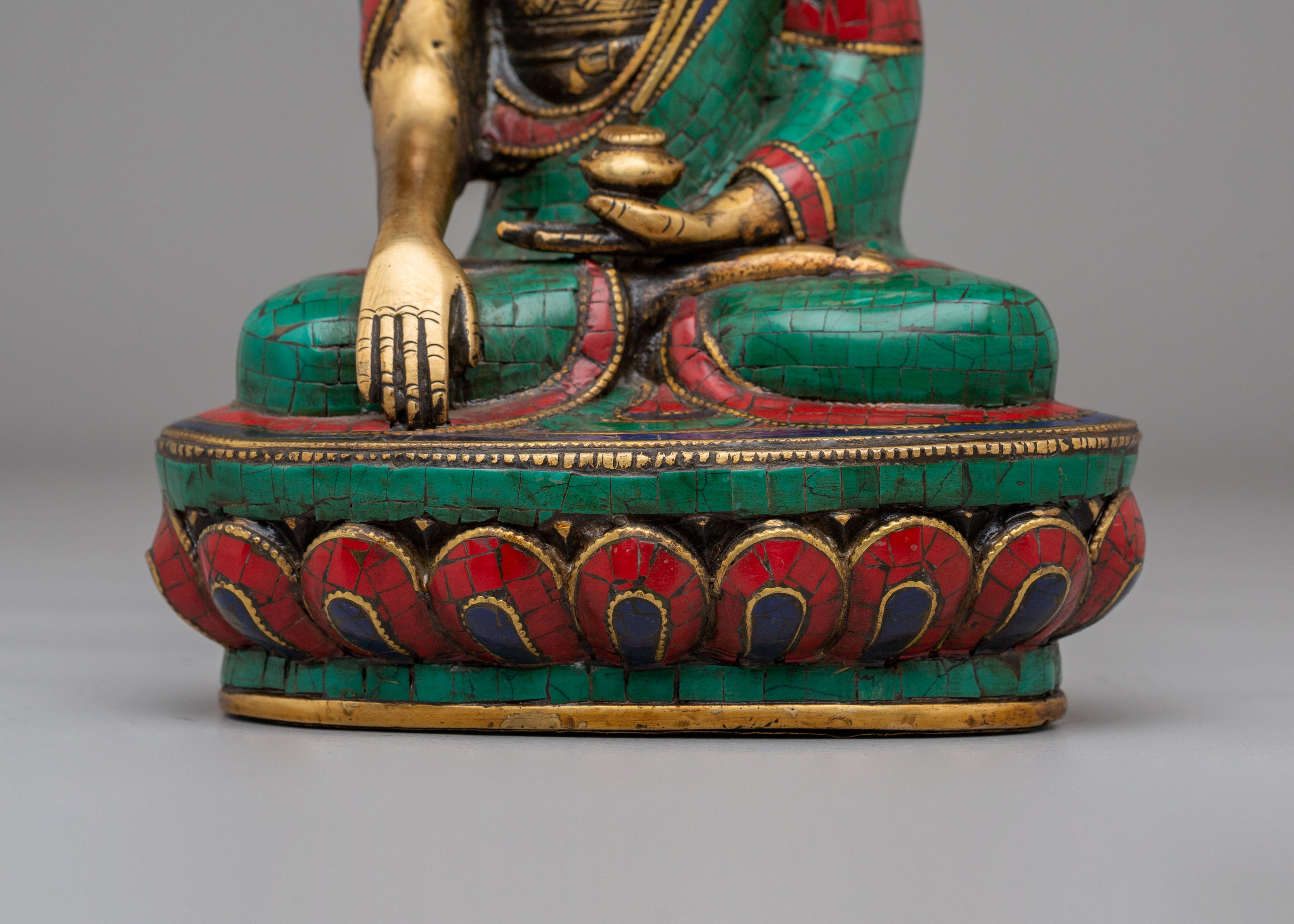 Sacred Shakyamuni Buddha Meditation Statue | Handcrafted Brass Sculpture for Spiritual Enlightenment