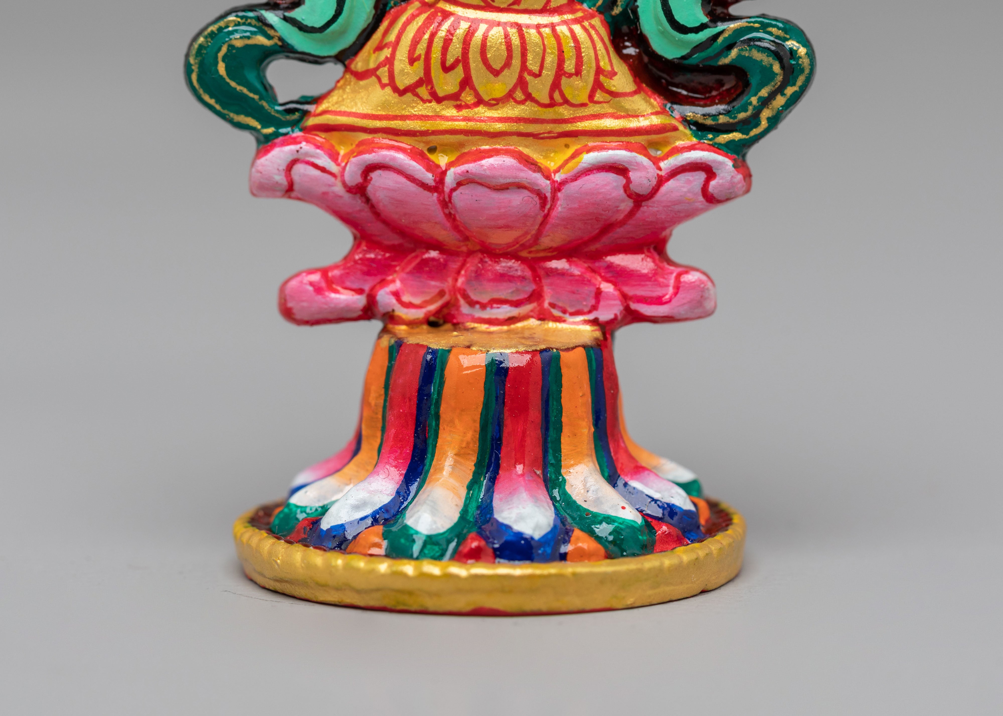 Ceremonial 8 Auspicious Symbols Sculpture | Gold & Acrylic Color
