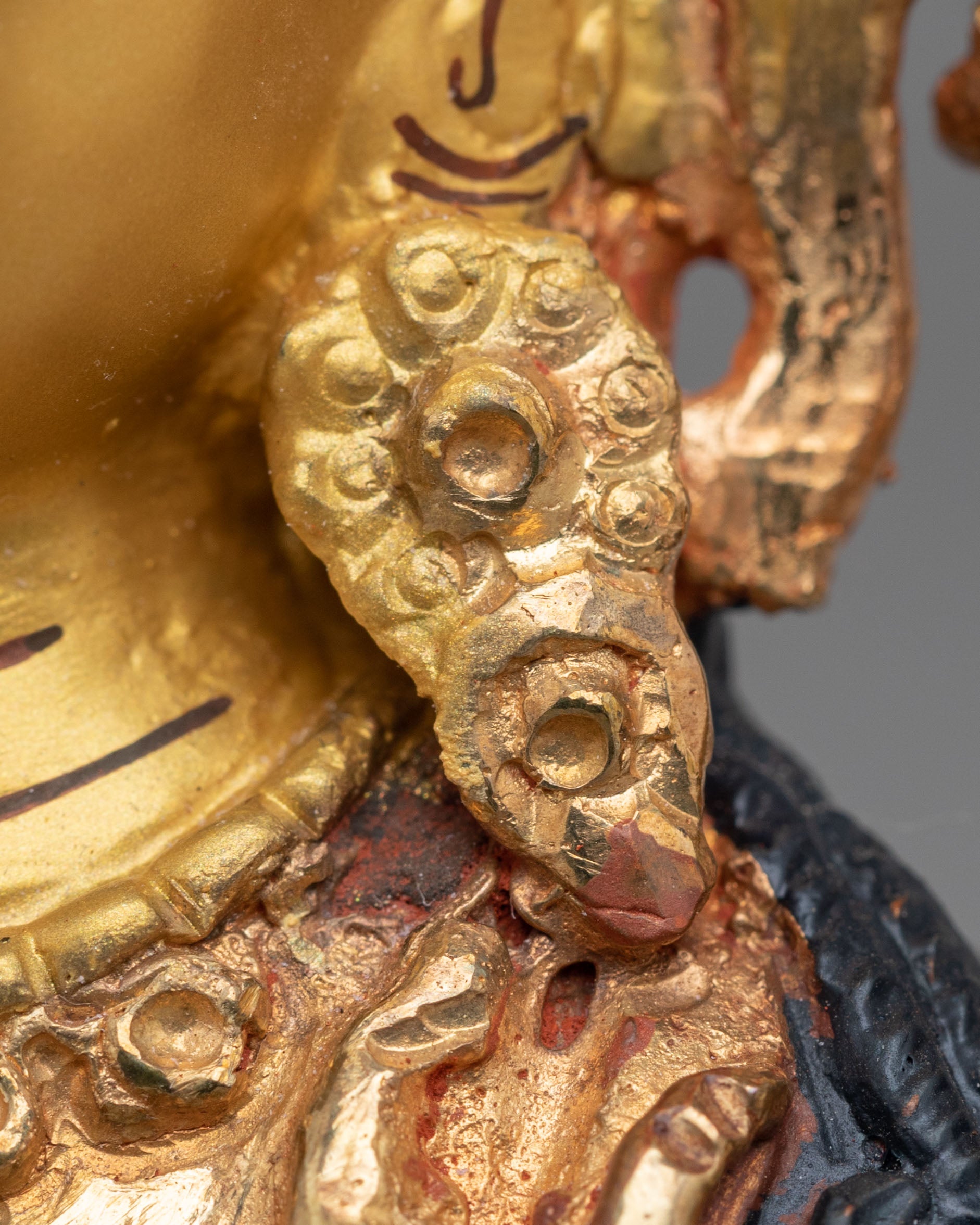 Four-Armed Chenrezig Himalayan Statue | Handcrafted Spiritual Decor