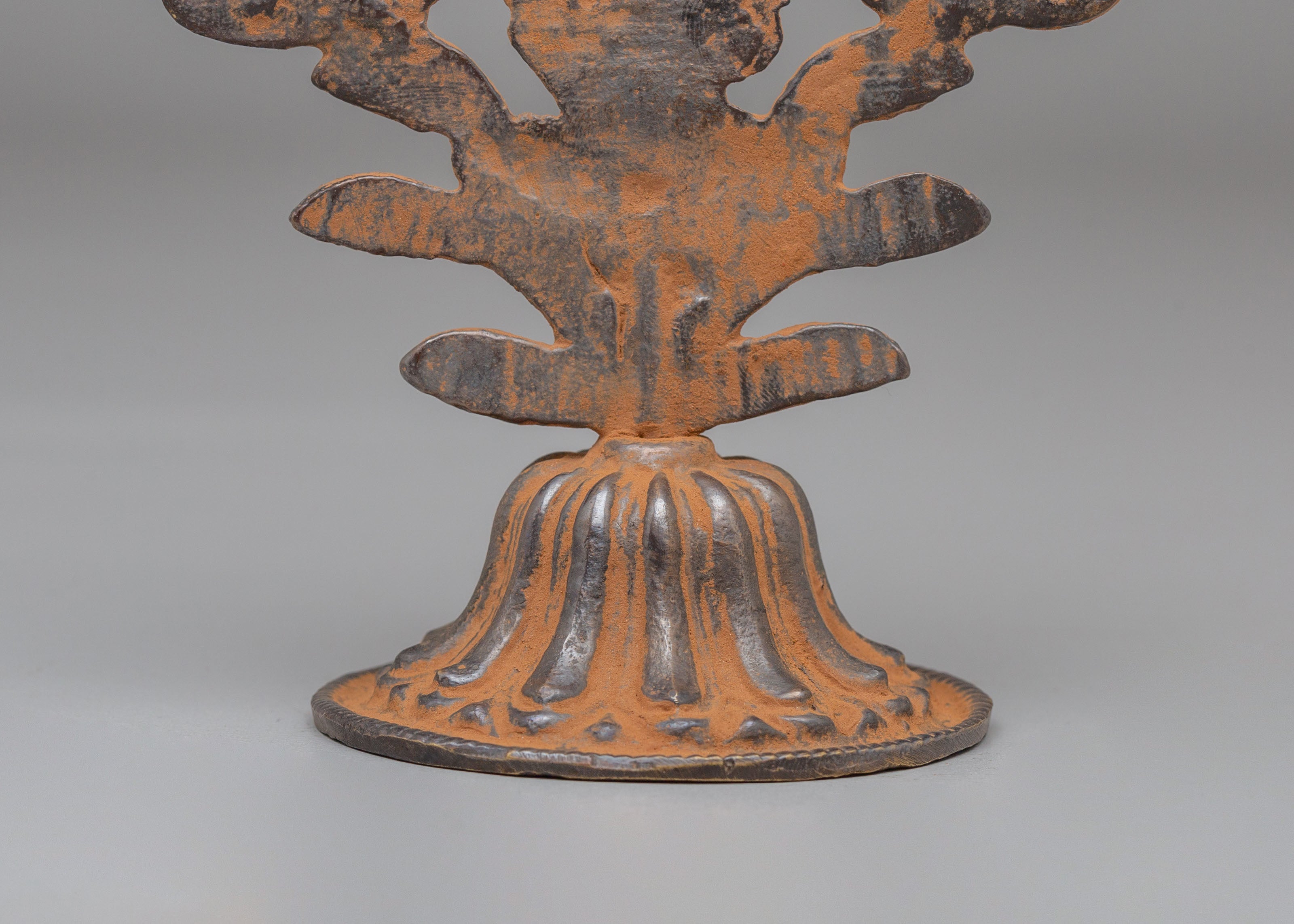 Vajrayana Auspicious Symbol | Sacred Buddhist Sculpture