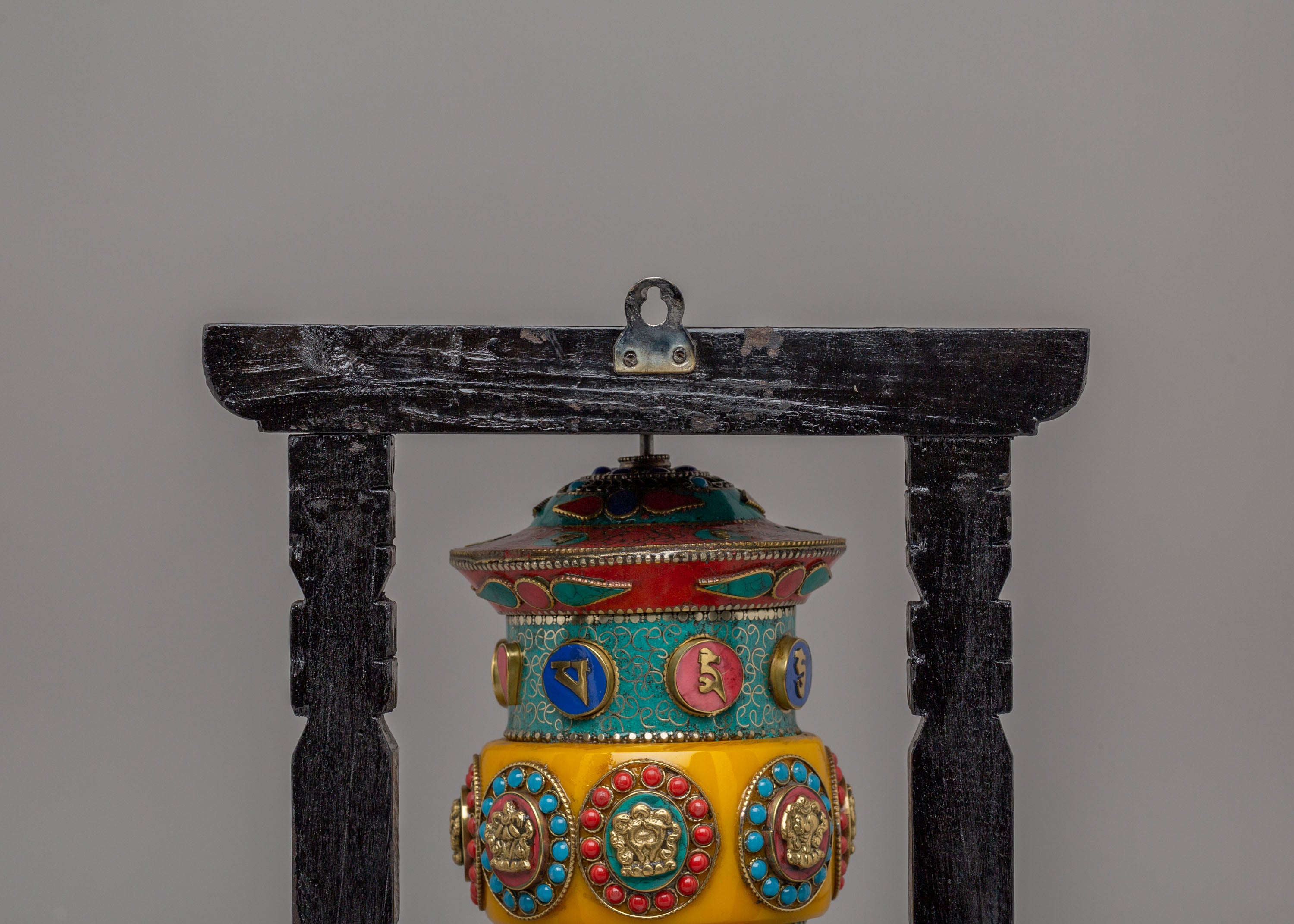 Himalayan Ritual Prayer Wheel for Altar | Mantra Spinner for Spiritual Practices