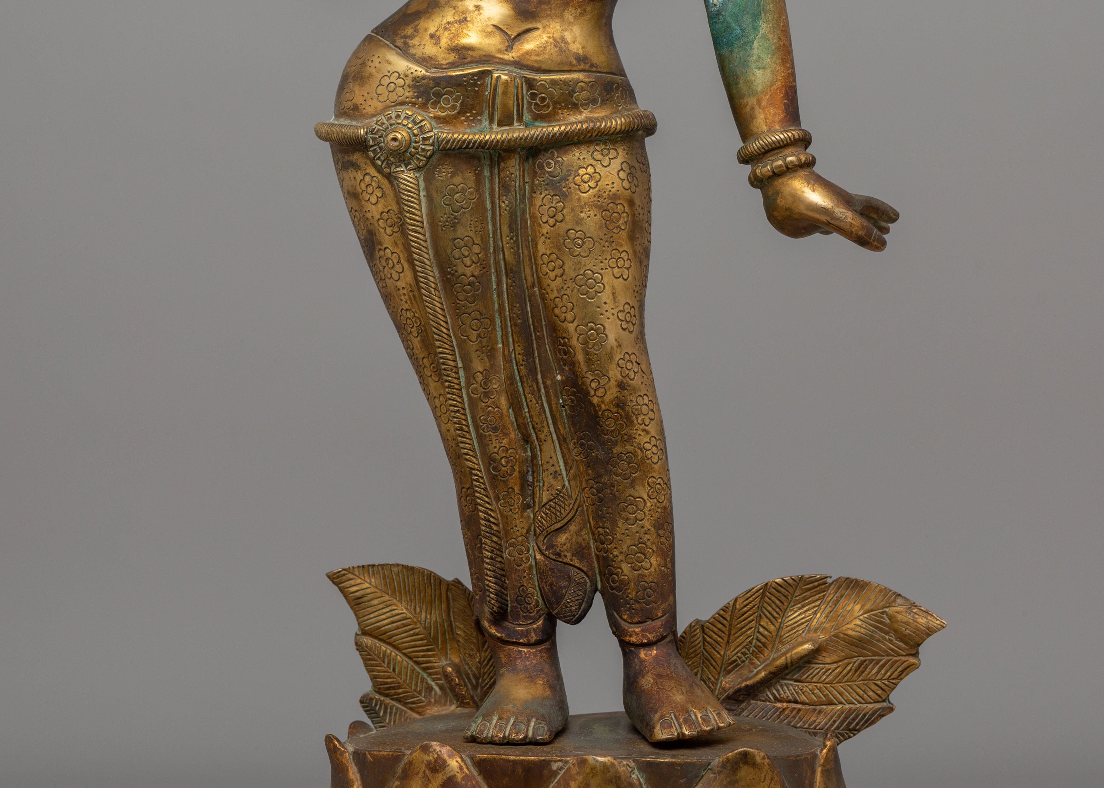 Maya Devi Mother Buddha Statue | Tibetan Sculpture