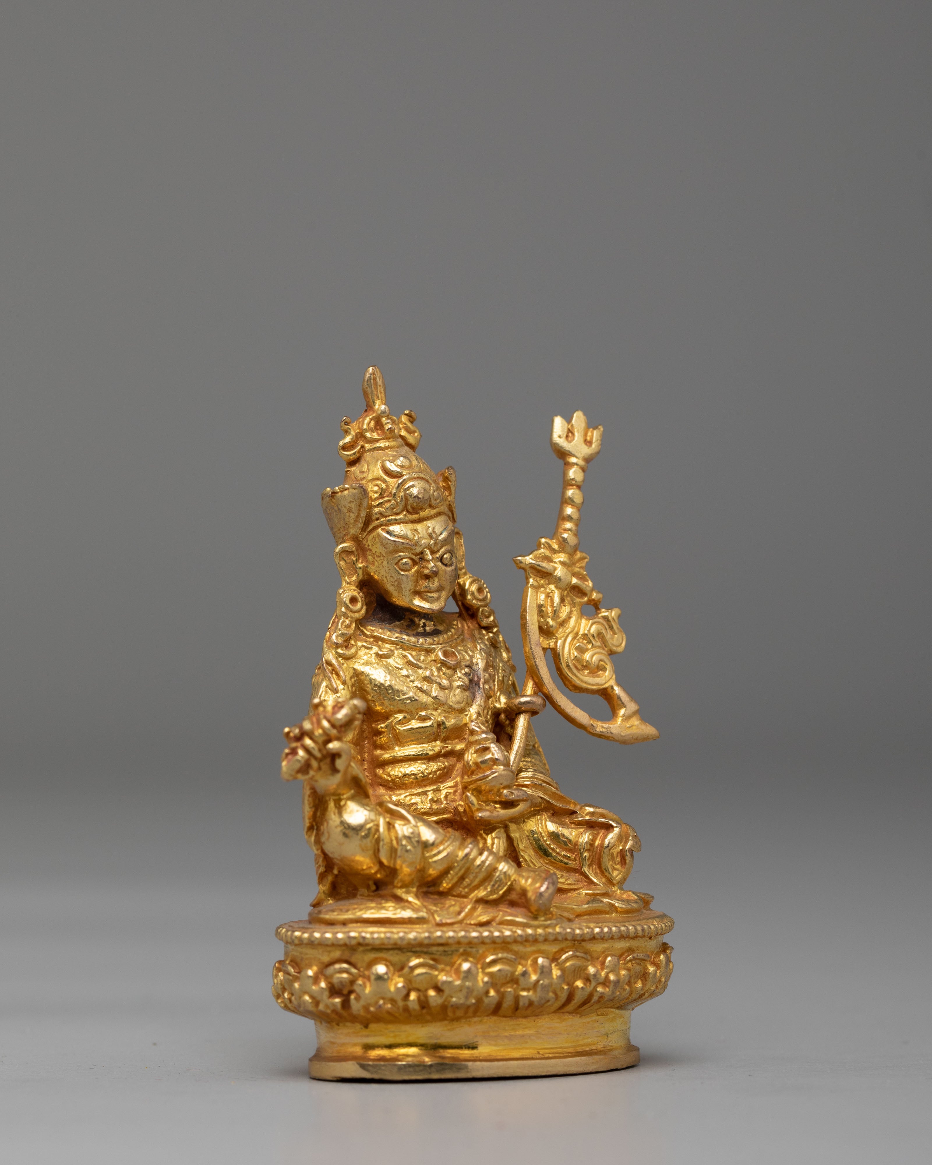 Tibetan Guru Rinpoche Spiritual Statue | Himalayan Artwork