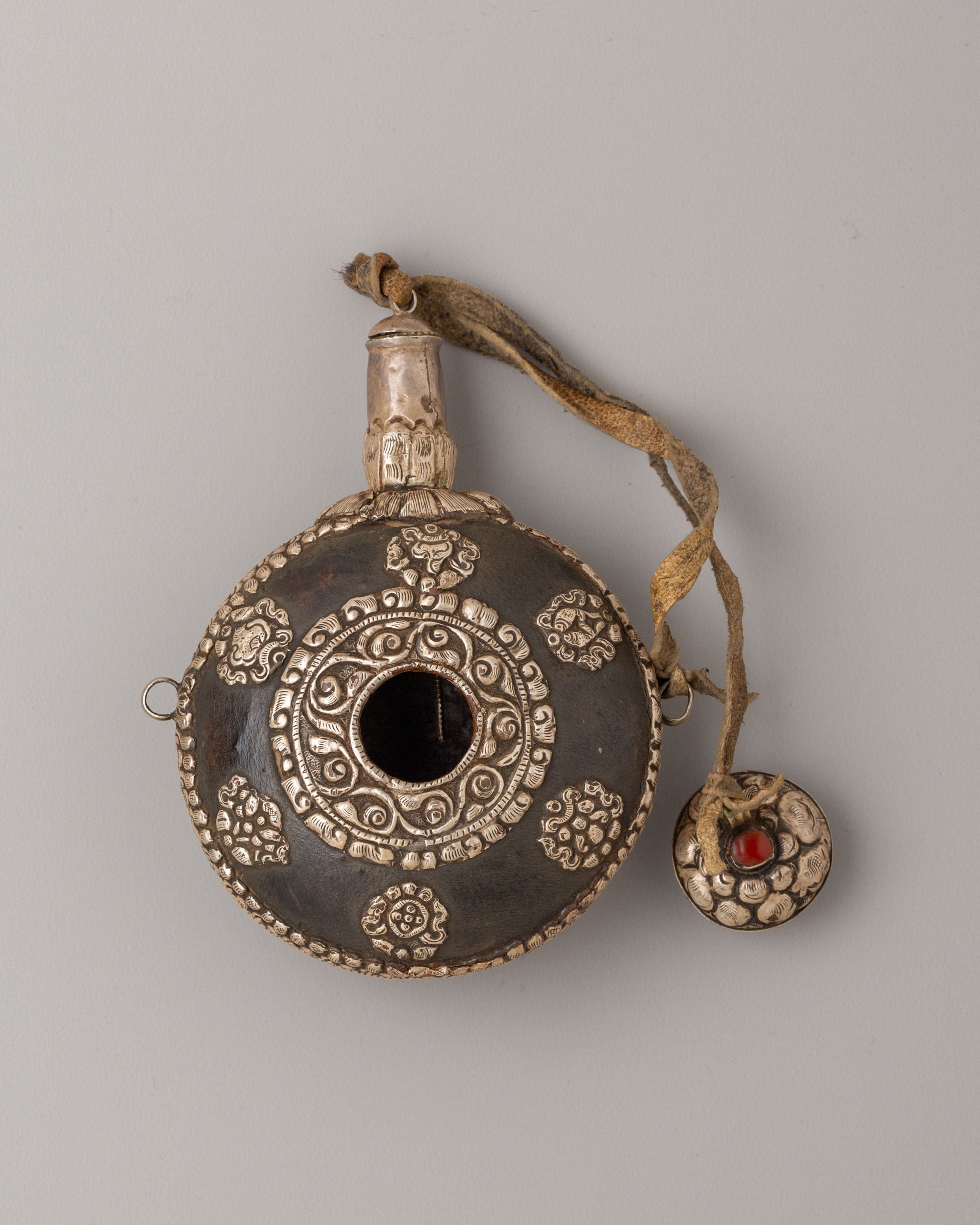 Traditional Snuff Bottle for Decor | Himalayan Antique Art