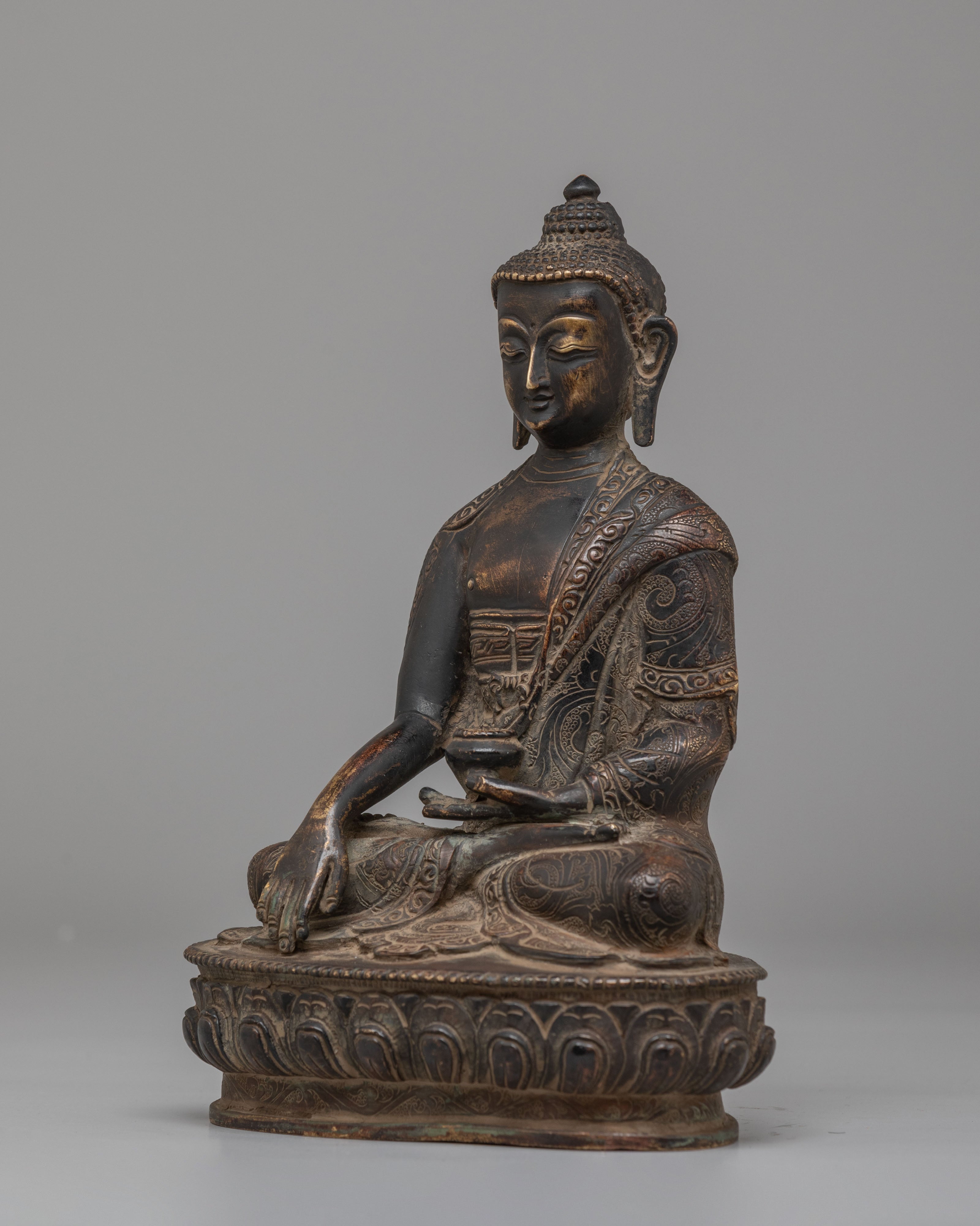 Tibetan Buddha Shakyamuni Sculpture | Oxidized Brass Buddha Figure