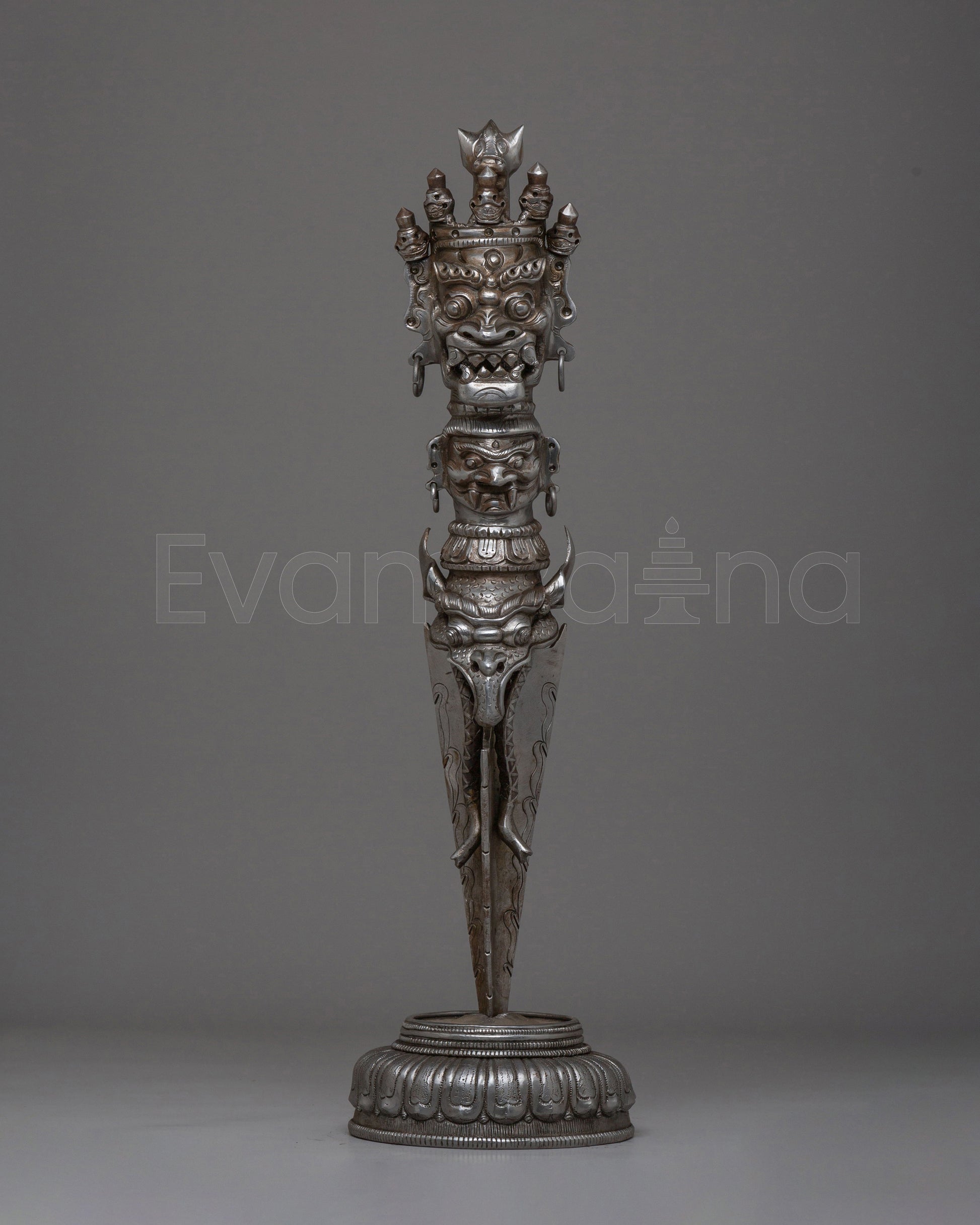 handcrafted-iron-ritual-phurba