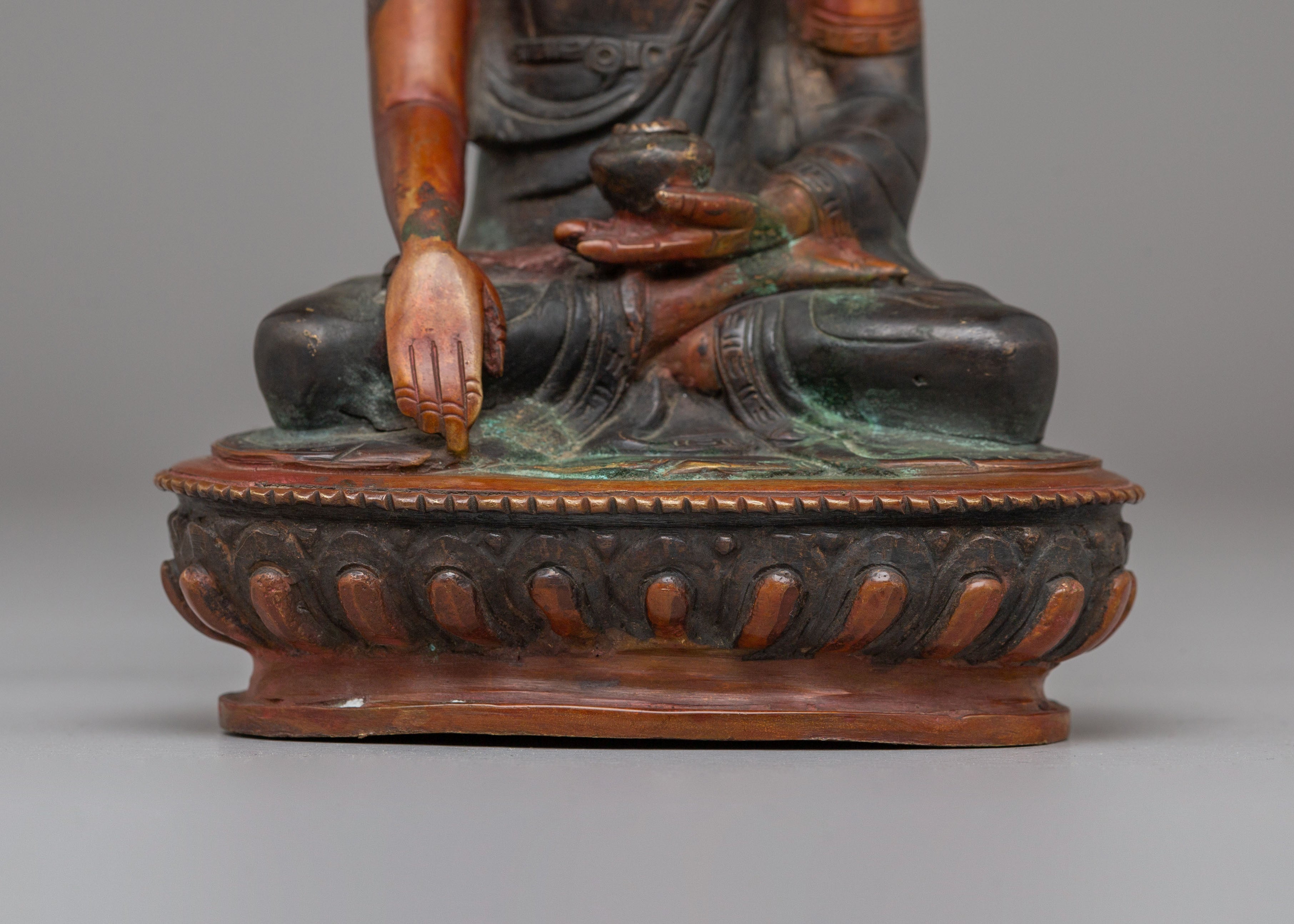 Spiritual Shakyamuni Buddha Altar Statue | Symbol of Peace & Compassion