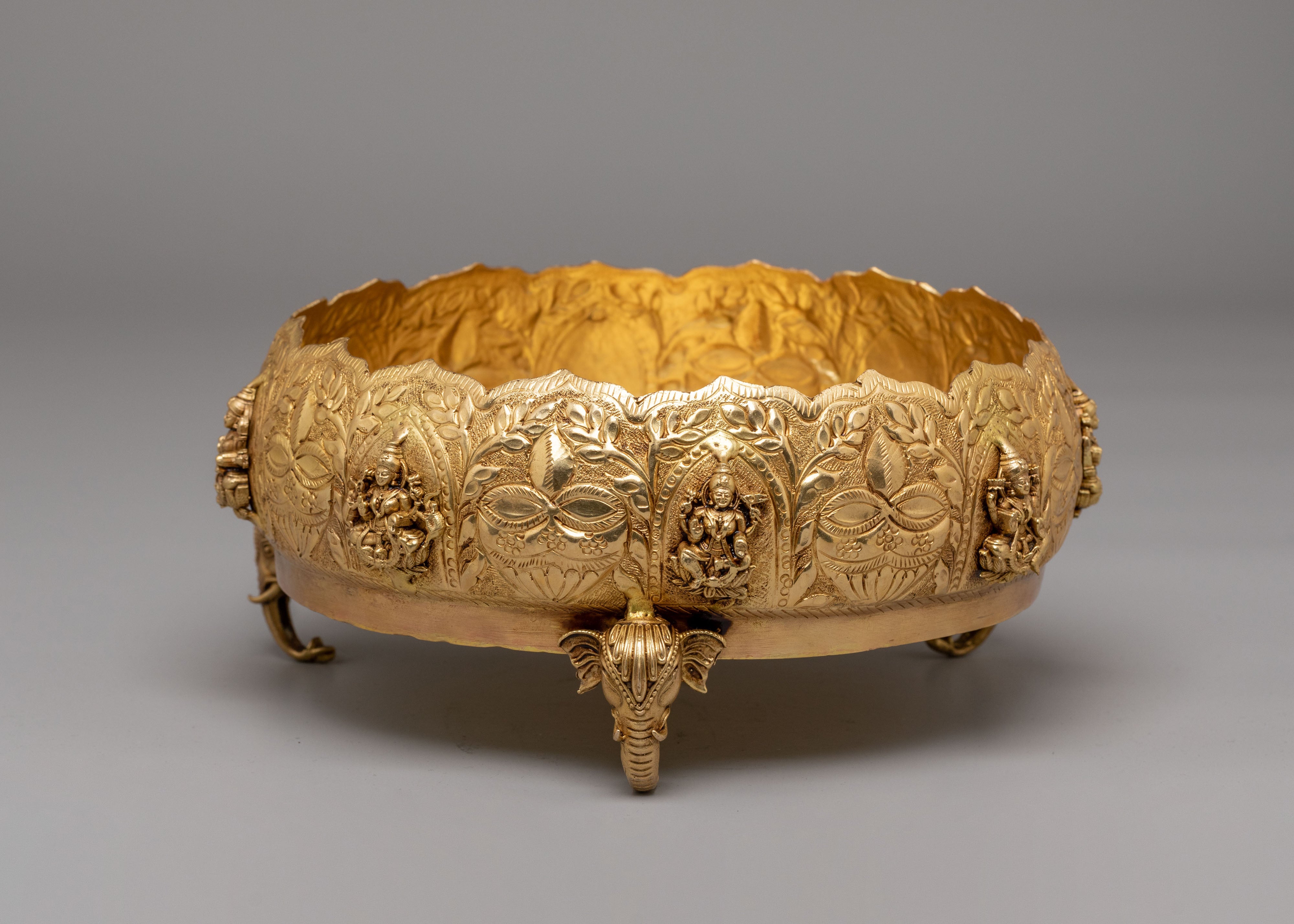 Spiritual Handcrafted Ritual Urli Bowl | Vessel with Elephant Trunk Legs